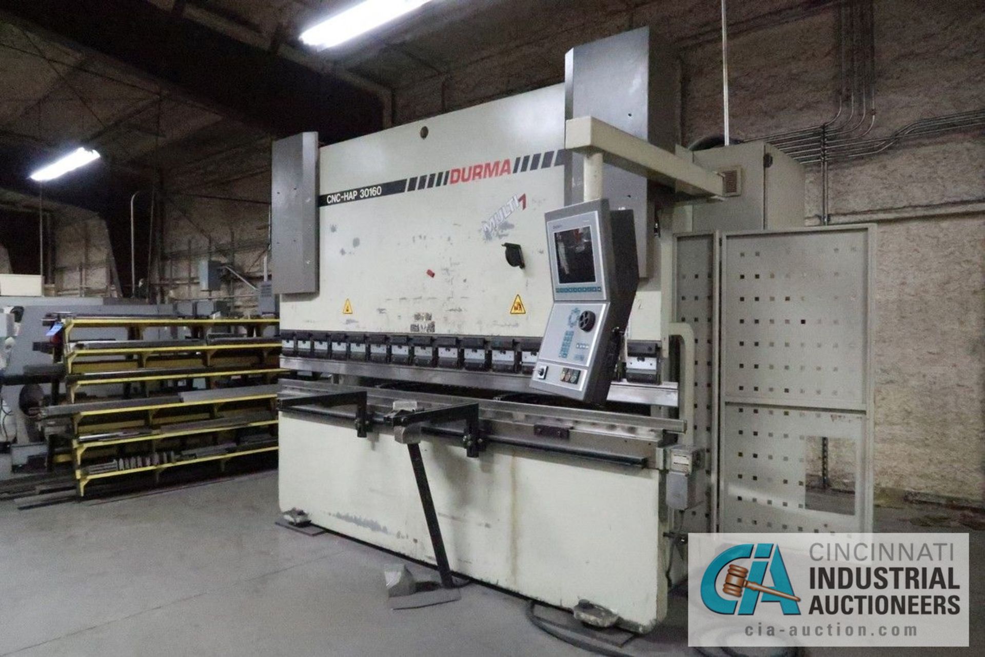 176 TON X 10' DURMA MODEL CNC-HAP-30160 HYDRAULIC PRESS BRAKE DELEM DA-66W CNC CONTROL, FOOT - Image 2 of 16