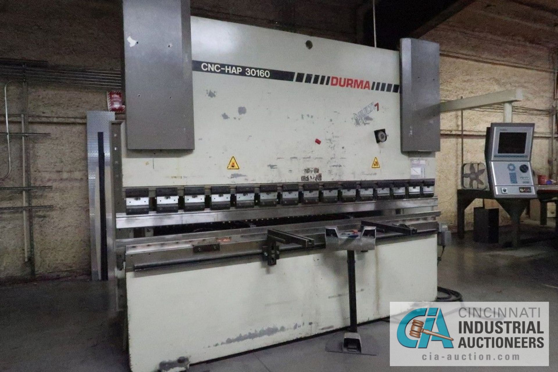 176 TON X 10' DURMA MODEL CNC-HAP-30160 HYDRAULIC PRESS BRAKE DELEM DA-66W CNC CONTROL, FOOT