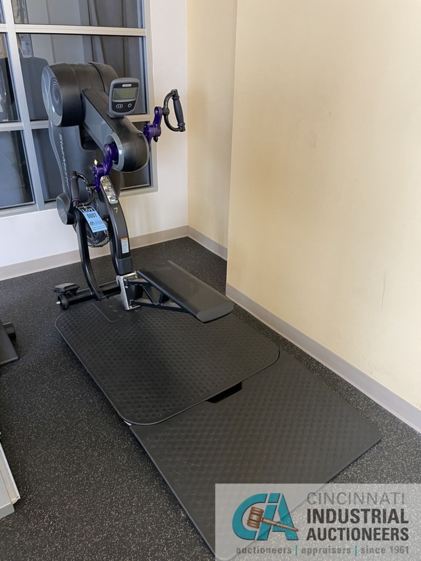 STAIR MASTER AIRFIT UB HAND BIKE **ATTN: This lot is located on the second floor. Removal will be by