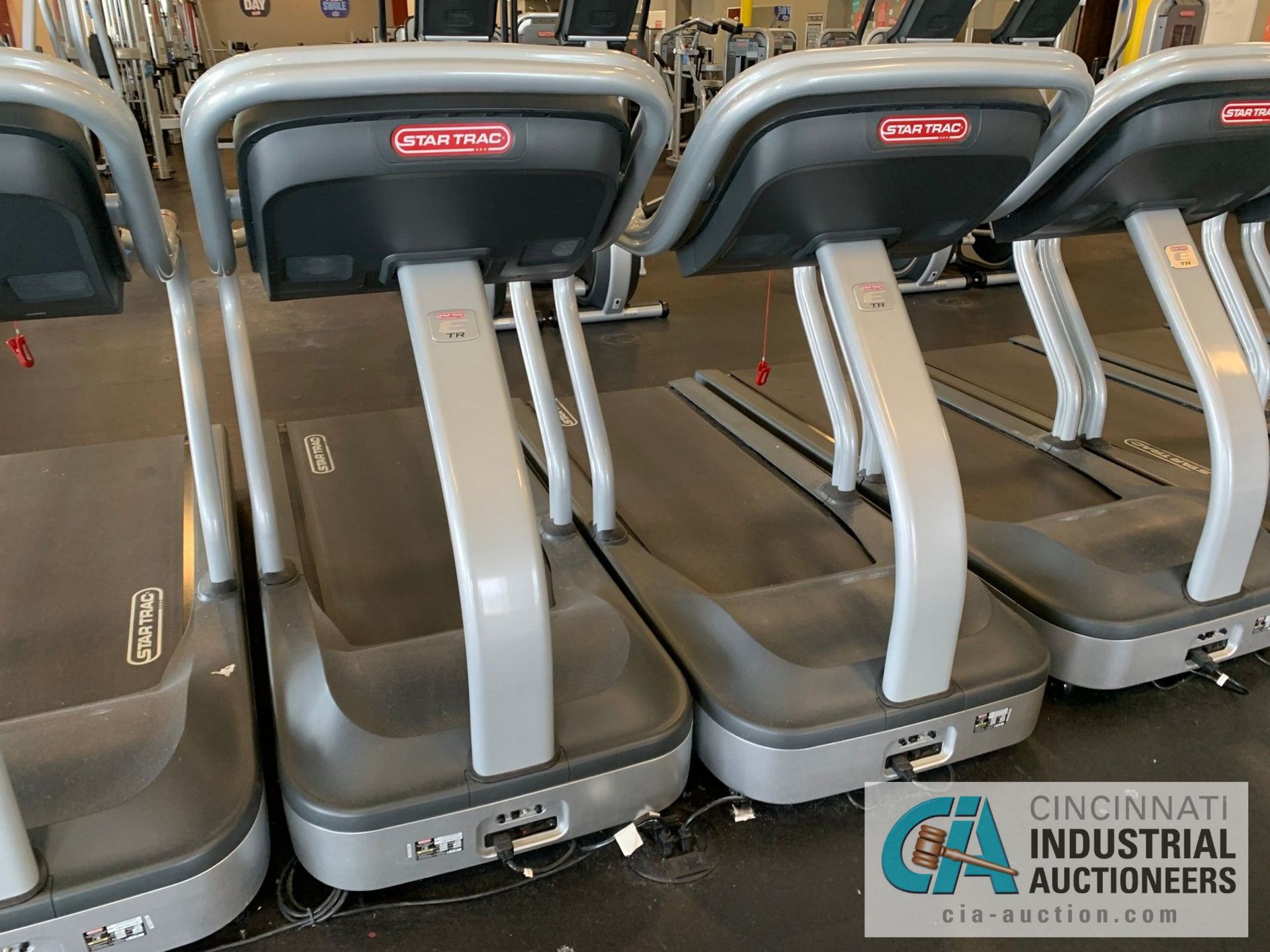 STAR TRAC TREADMILLS (NEW 2014) - Image 5 of 7