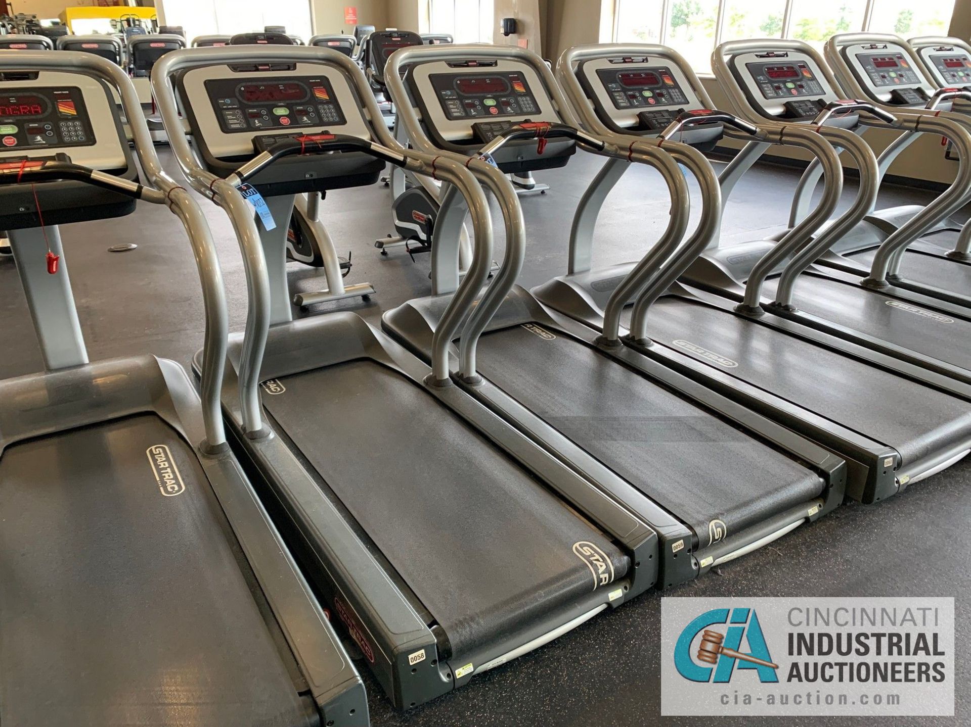 STAR TRAC TREADMILLS (NEW 2014) - Image 2 of 7