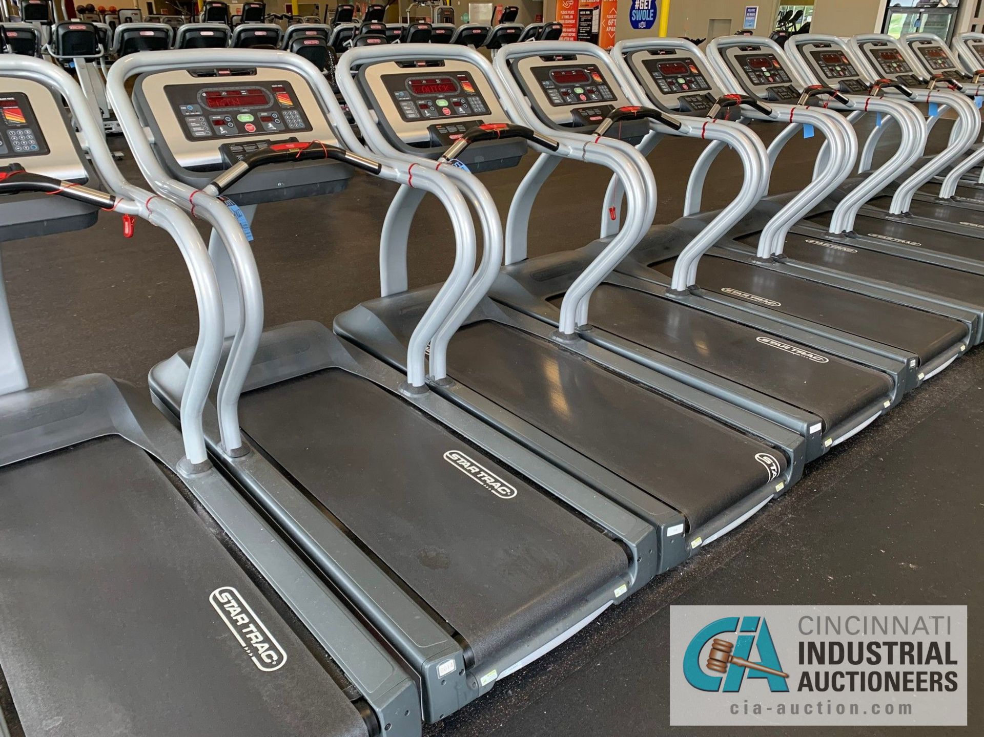 STAR TRAC TREADMILLS (NEW 2014) - Image 2 of 6