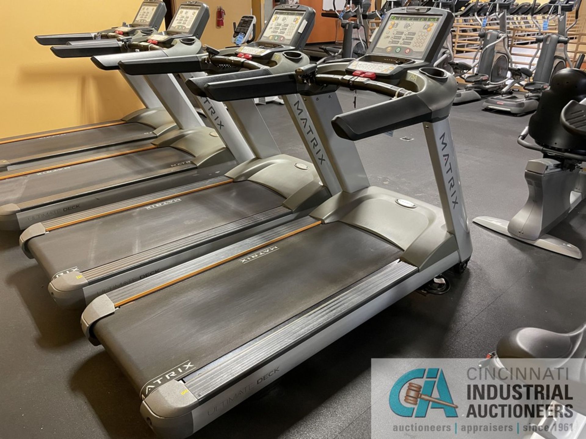 MATRIX TREADMILL **ATTN: This lot is located on the second floor. Removal will be by carrying down