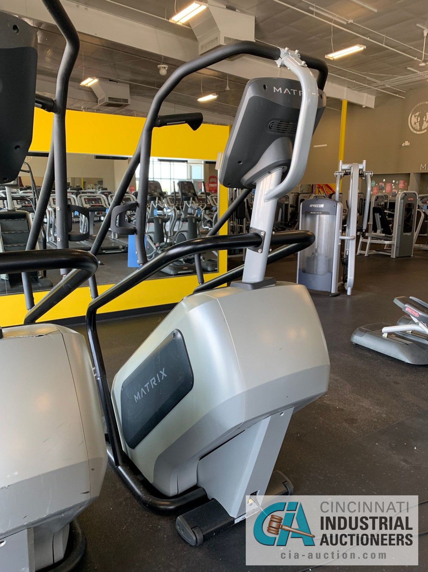 MATRIX STAIR STEPPER MACHINE - Image 3 of 7