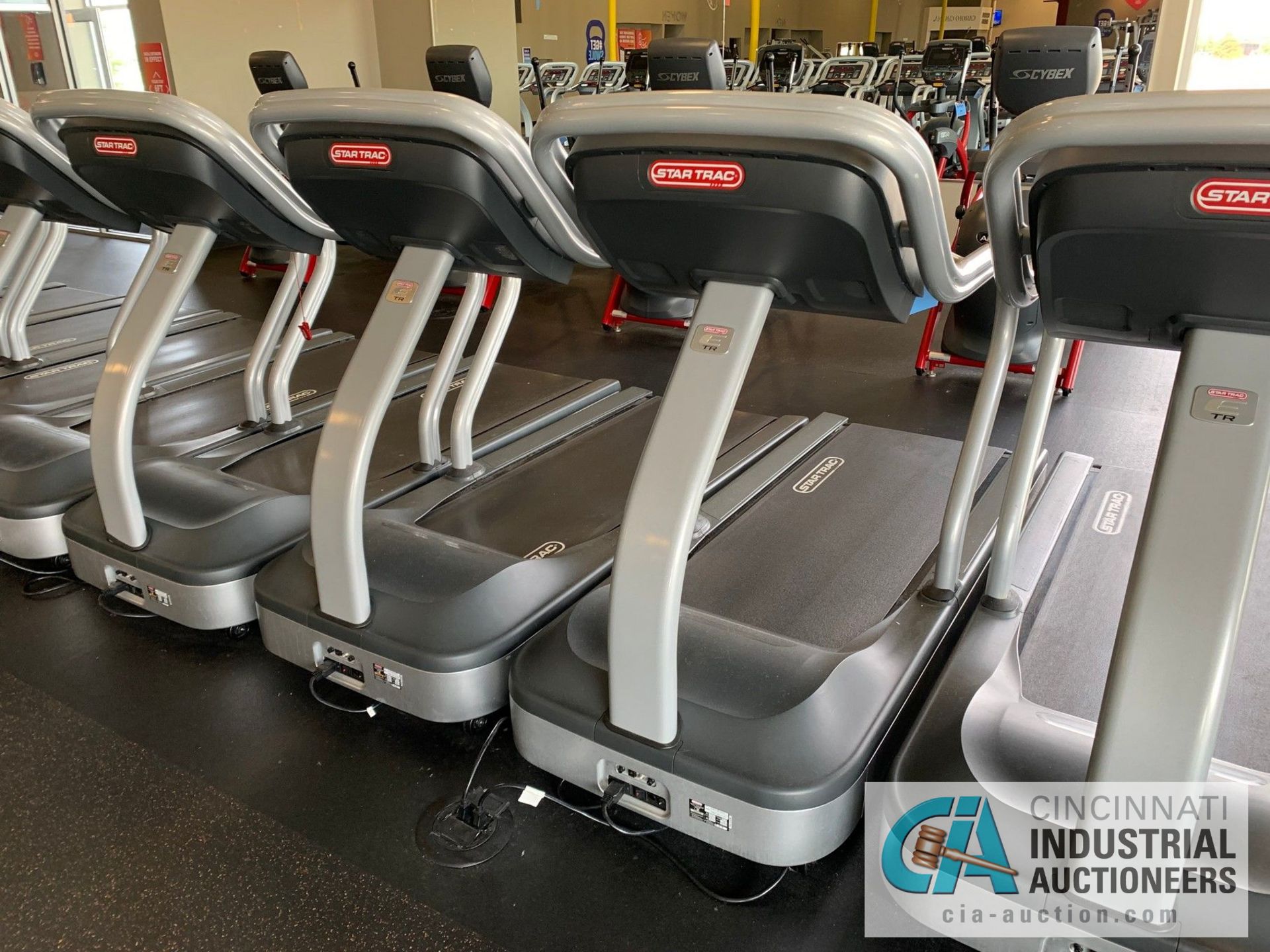 STAR TRAC TREADMILLS (NEW 2014) - Image 4 of 6