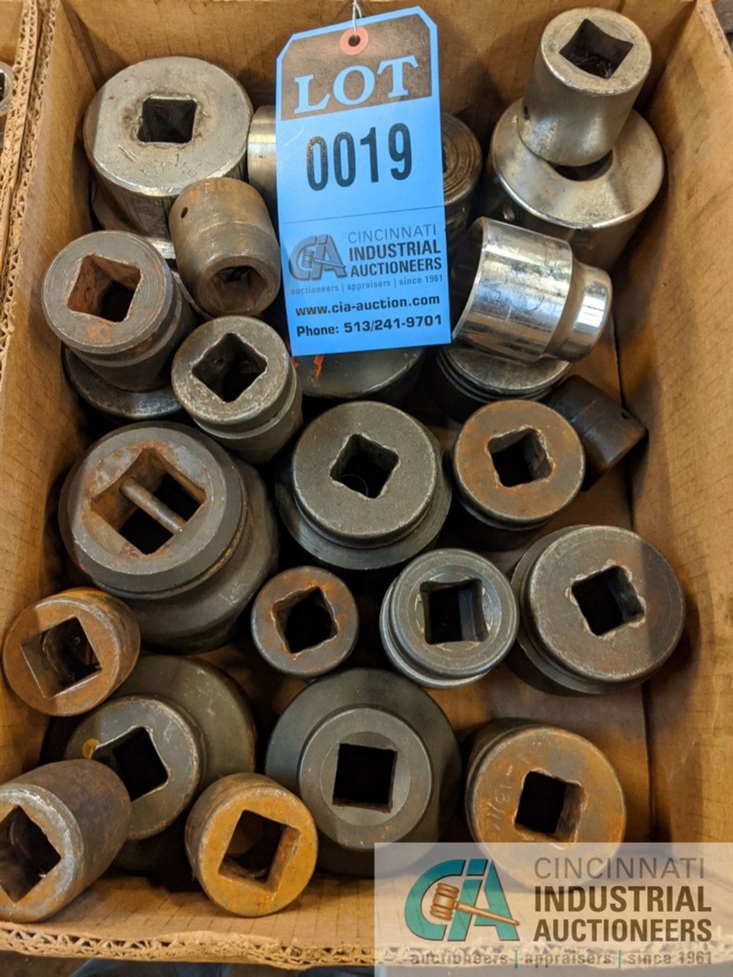(LOT) 1" DRIVE SOCKETS: APPROX. 21 PIECES