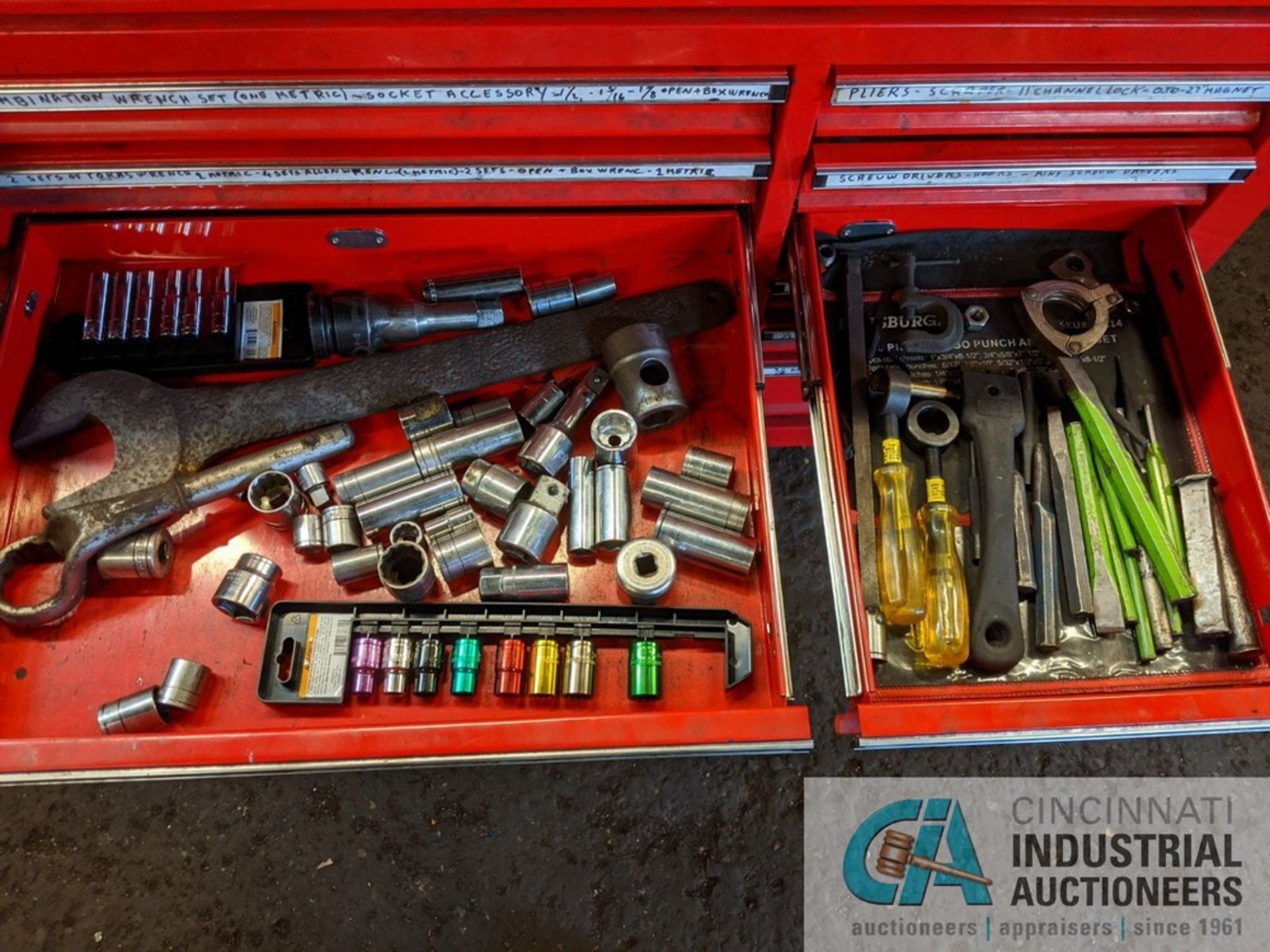 13-DRAWER US GENERAL PORTABLE TOOL BOX WITH TOOLS IN EACH DRAWER AND IMPACT SOCKETS ON RATCHETS ON - Image 7 of 10