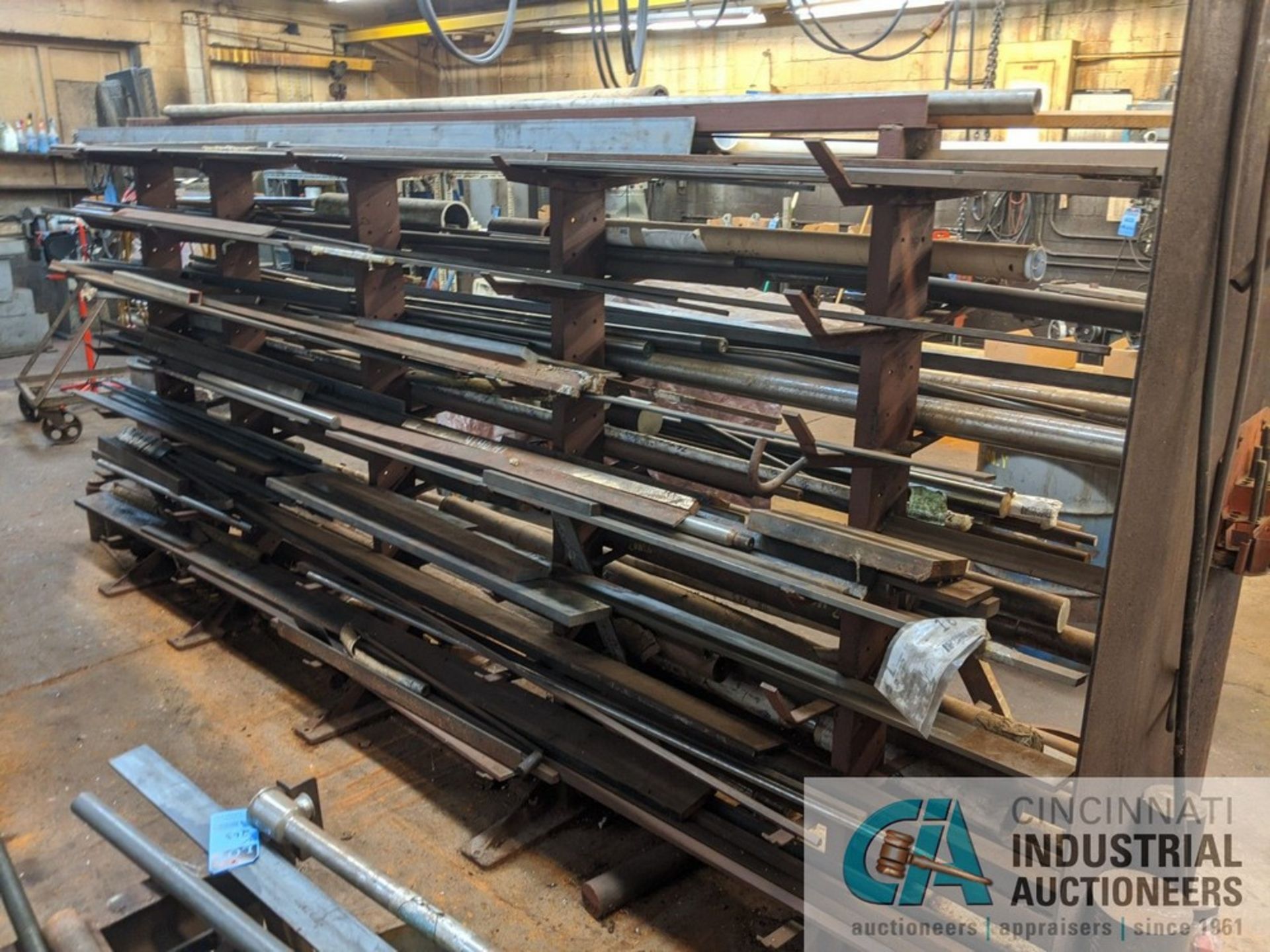 12' LONG 8" ARM DOUBLE SIDED STEEL CANTILEVER RACK WITH CONTENTS - MOSTLY BAR STOCK - Image 3 of 5