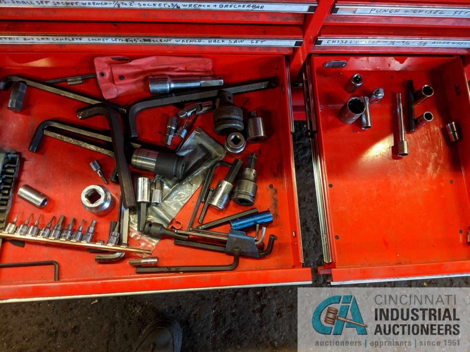 13-DRAWER US GENERAL PORTABLE TOOL BOX WITH TOOLS IN EACH DRAWER AND IMPACT SOCKETS ON RATCHETS ON - Image 9 of 10