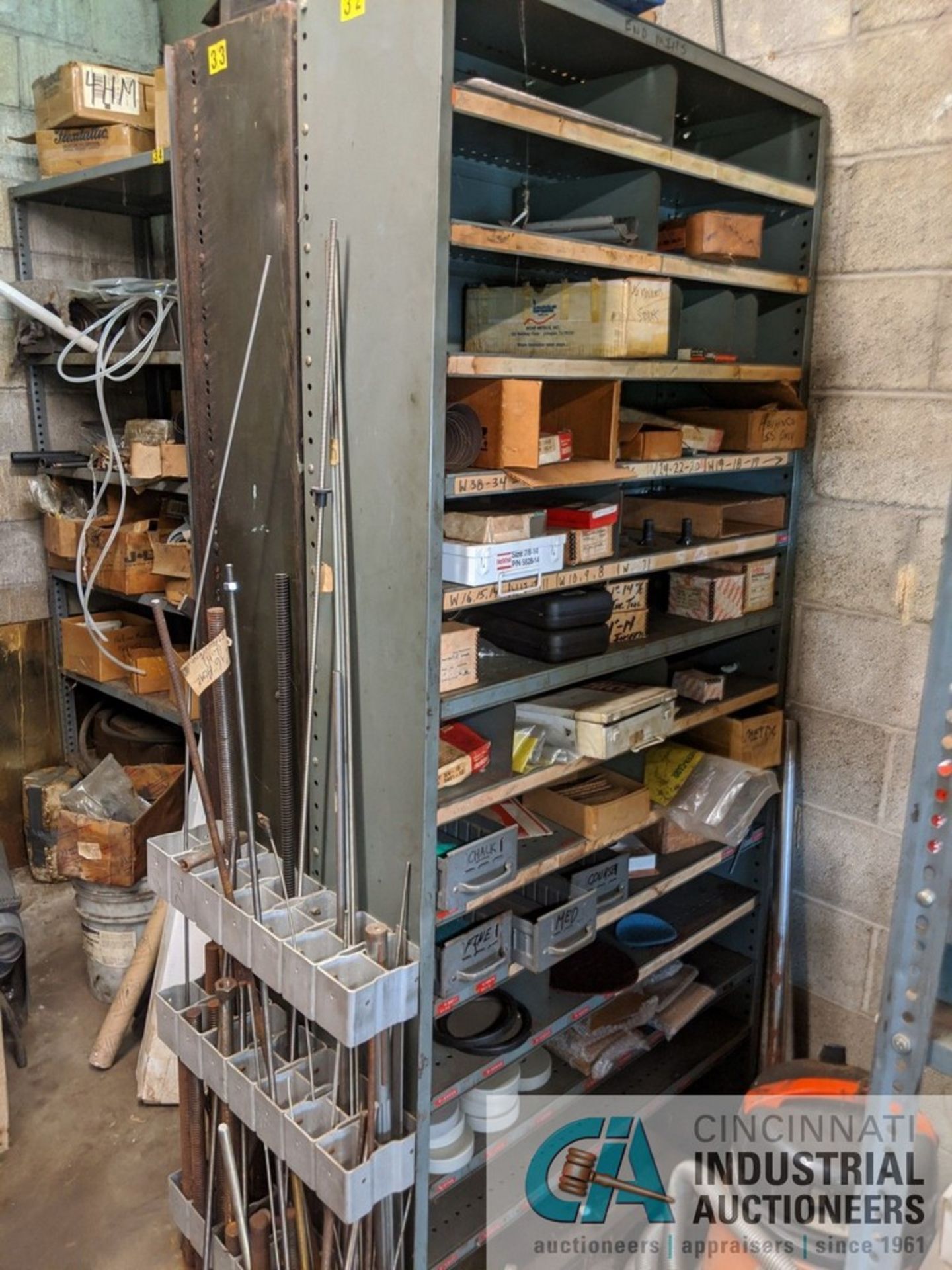 (LOT) CONTENTS OF ROOM: SHELVING UNITS WITH HARDWARE, GRINDING WHEELS, ALL THREAD, MACHINE PARTS, - Image 4 of 12