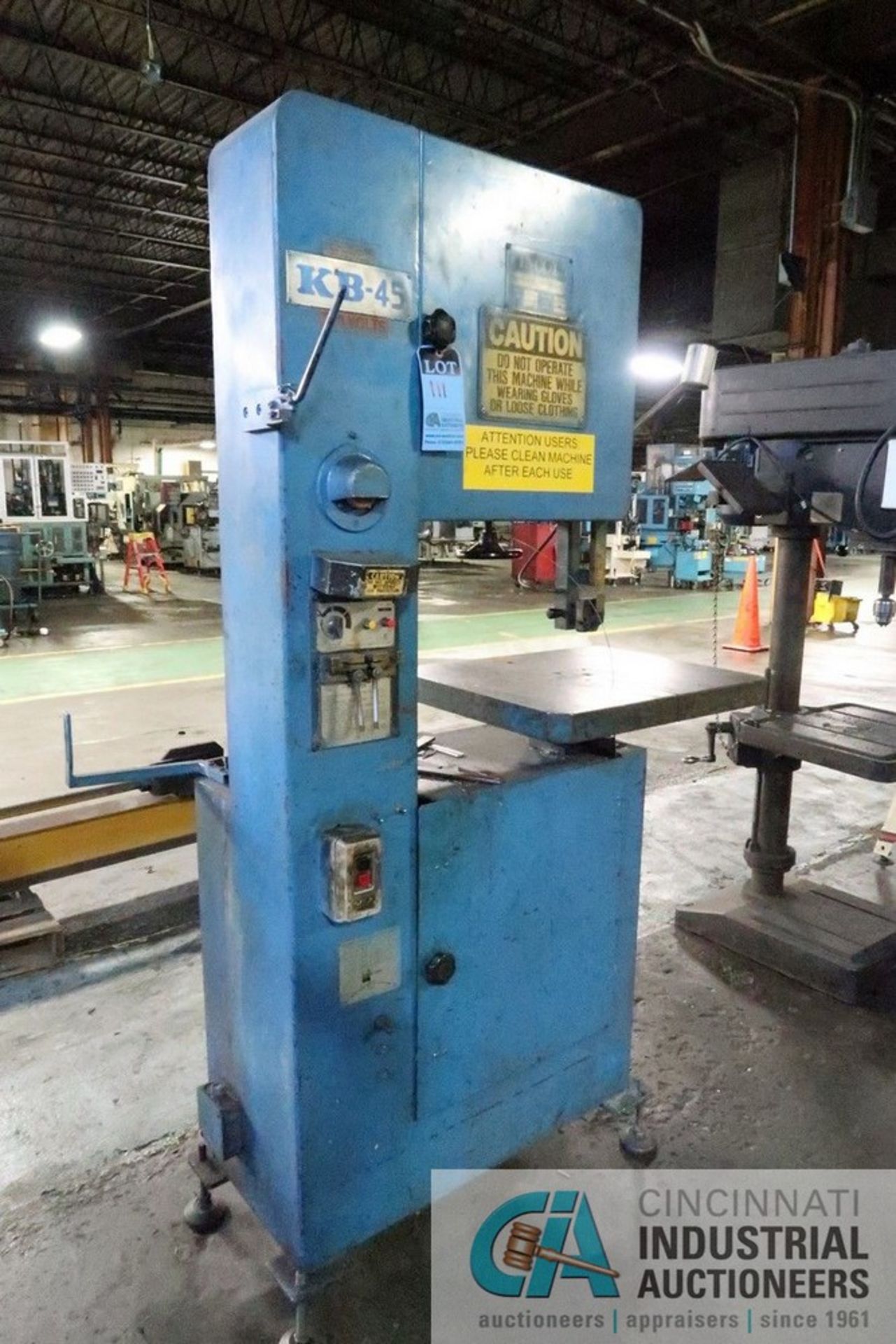 18" LINCOLN MODEL KB-45 VERTICAL BAND SAW - Image 2 of 7