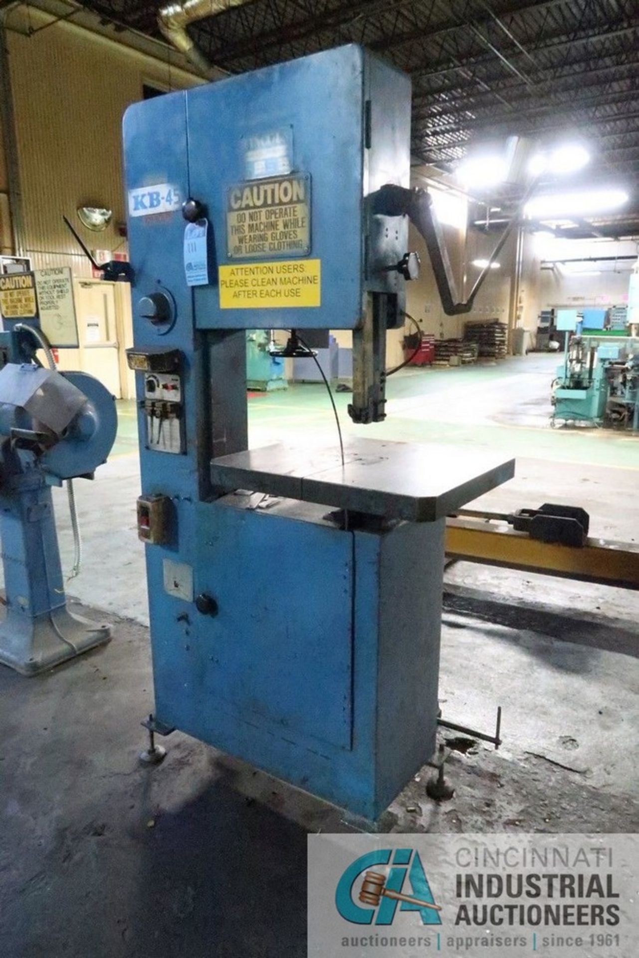 18" LINCOLN MODEL KB-45 VERTICAL BAND SAW