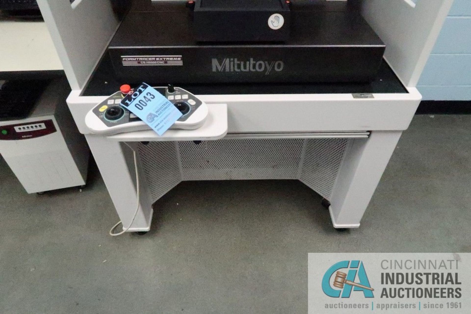 MITUTOYO MODEL CS-H5000 CNC CONTOUR AND SURFACE MEASURING MACHINE; S/N N/A (OUT OF SERVICE) - Image 6 of 7