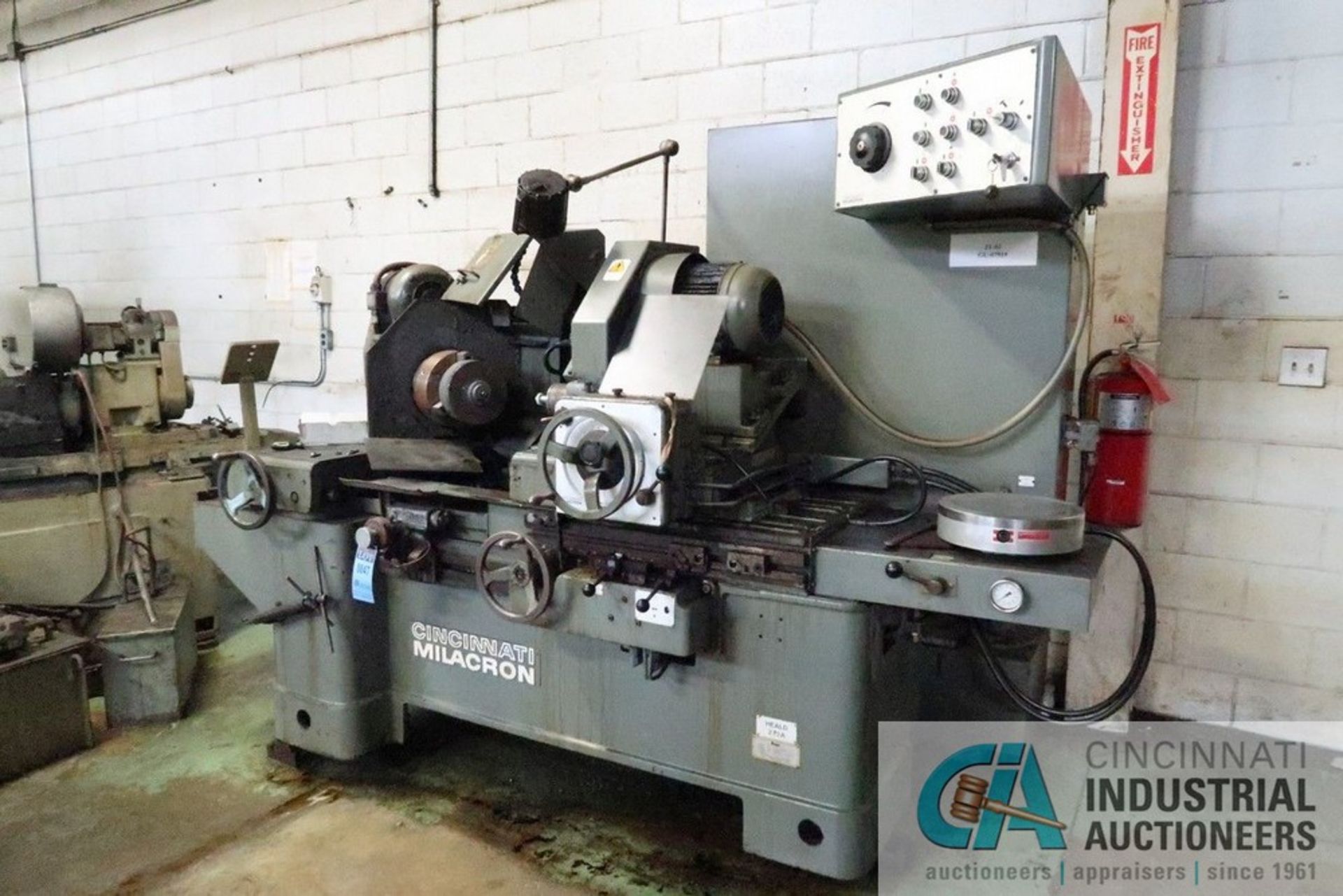 CINCINNATI MILACRON MODEL 273A ID GRINDER; S/N 392031983