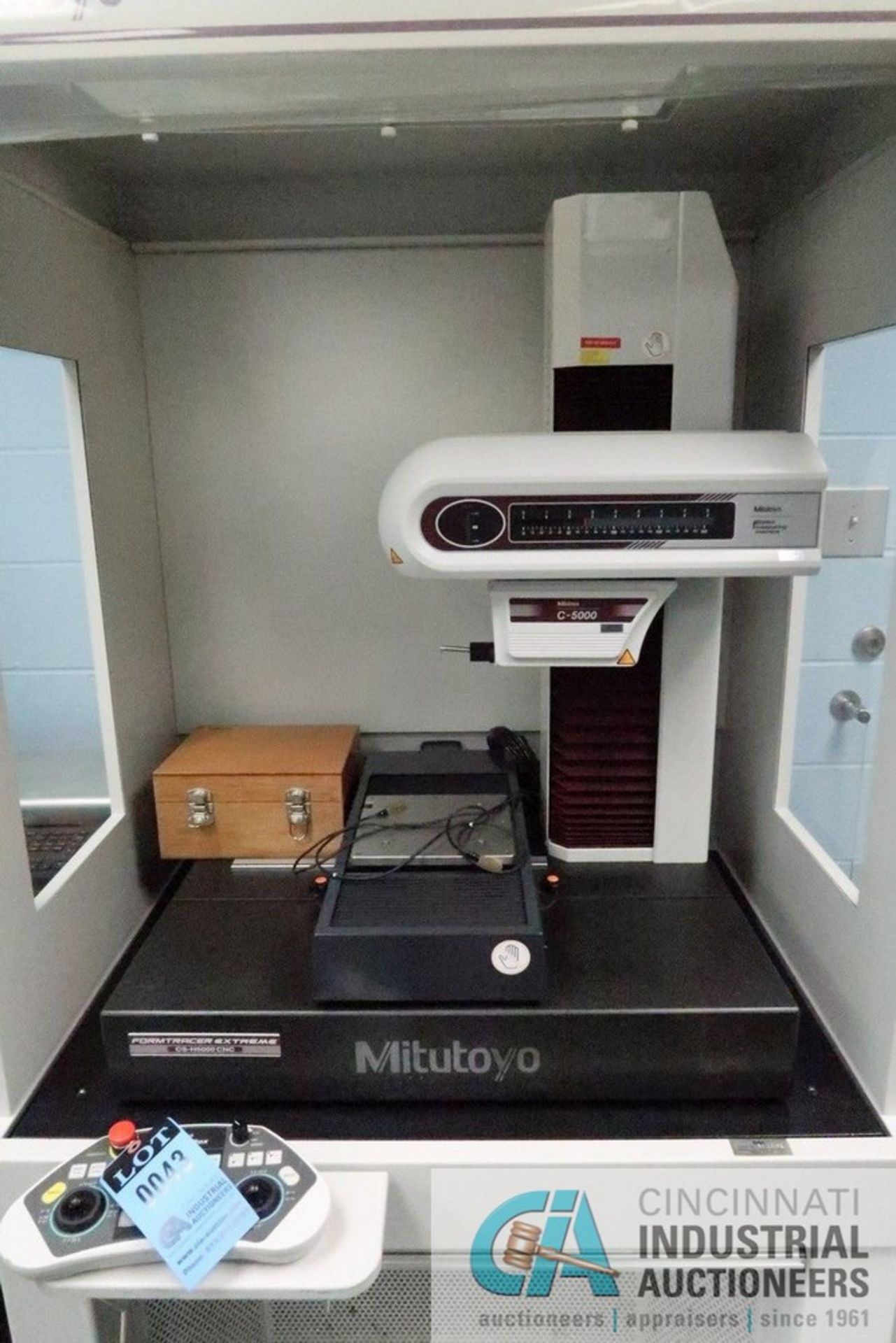 MITUTOYO MODEL CS-H5000 CNC CONTOUR AND SURFACE MEASURING MACHINE; S/N N/A (OUT OF SERVICE) - Image 5 of 7