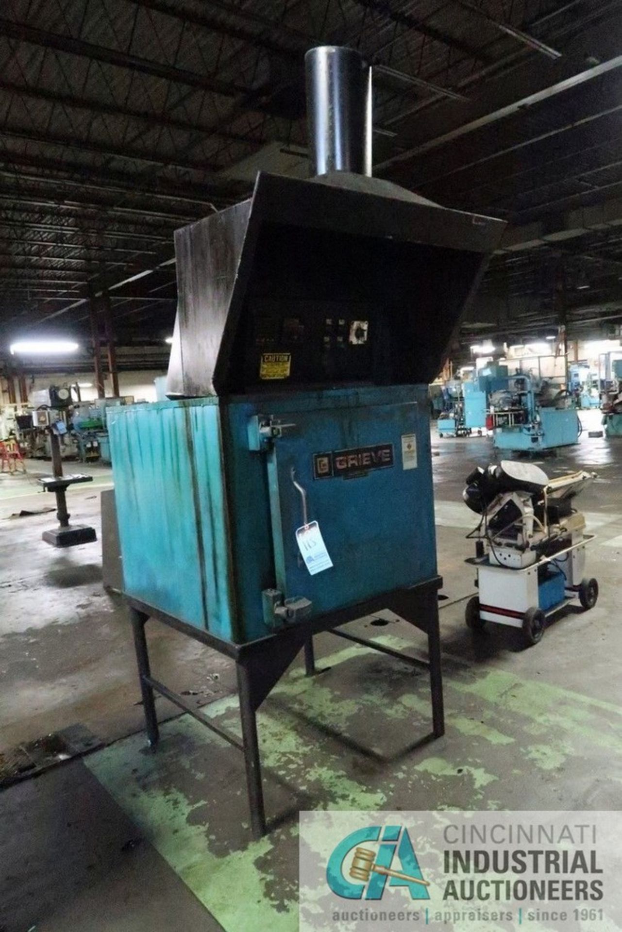 GRIEVE MODEL AA-500 OVEN; S/N 330366, 28" X 26" X 24" INTERIOR DIMENSIONS, 500 DEGREE FARENHEIT - Image 2 of 9