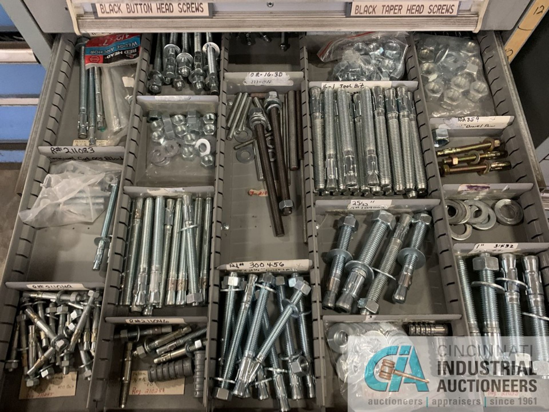 VIDMAR TOOLING CABINETS W/ CONTENTS INCLUDING HARDWARE, MISC. MAINTENANCE, & ELECTRICAL CONDUIT - Image 8 of 19