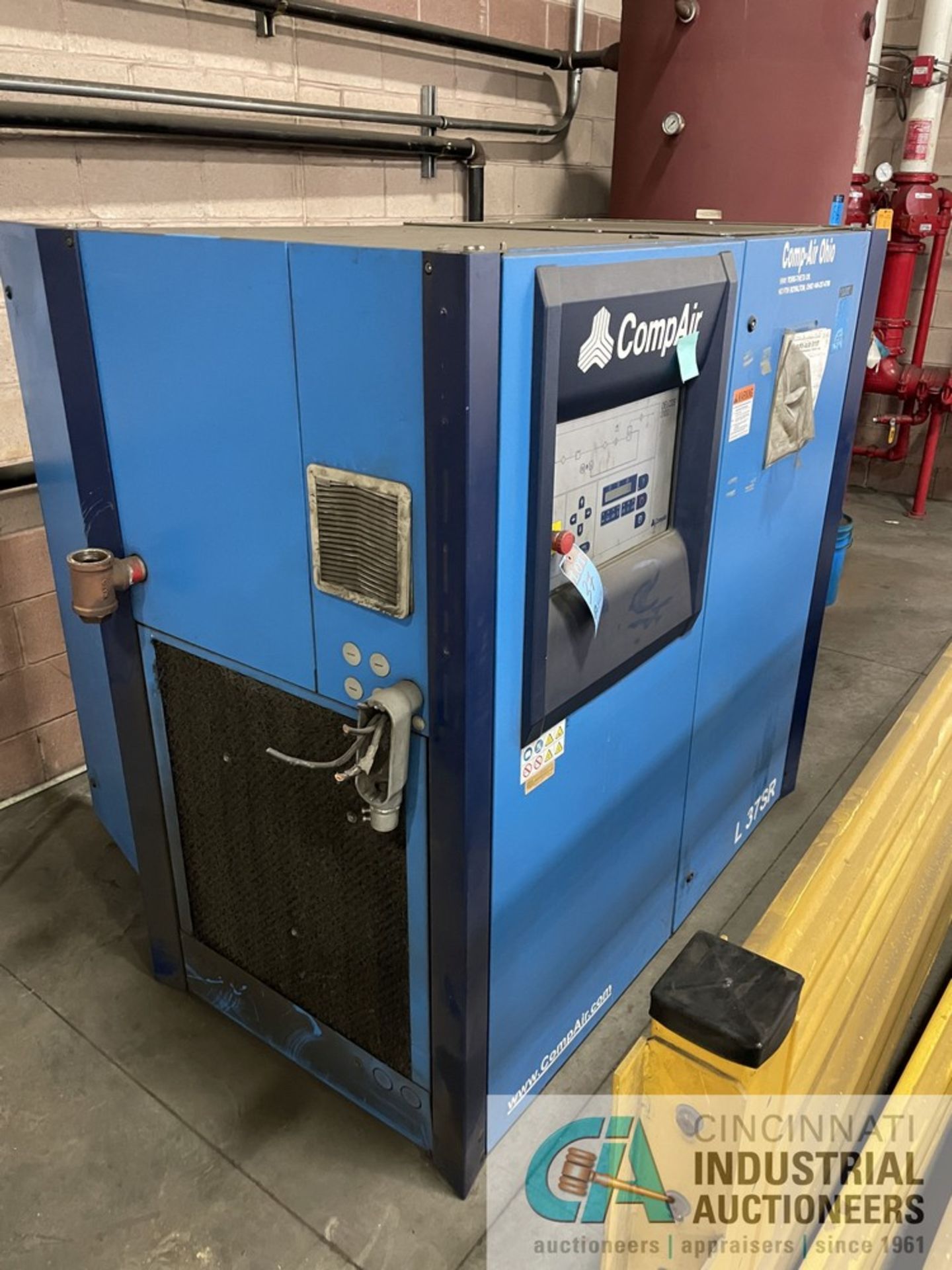 (OUT OF SERVICE) 37-KW / 49-HP GARDNER DENVER MODEL L375R / DELCOS 3100 COMP-AIR ROTARY SCREW AIR