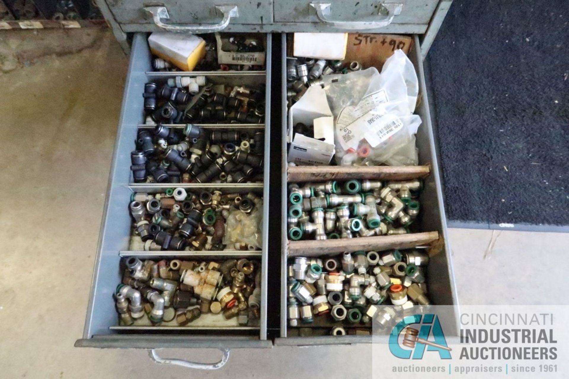 (LOT) MISCELLANEOUS ELECTRICAL, PNEUMATIC, AND MACHINE COMPONENTS WITH CABINETS - Image 9 of 15