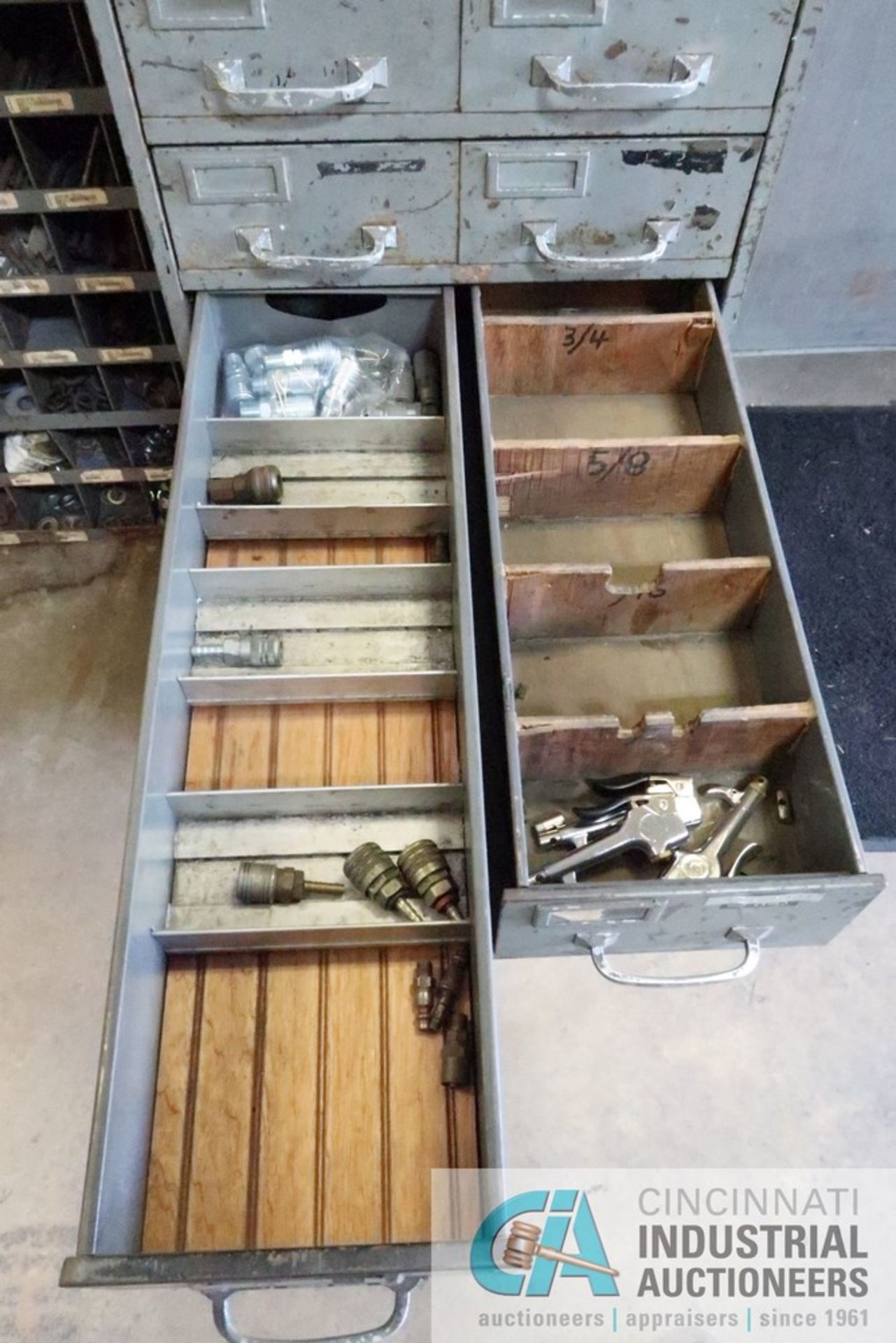 (LOT) MISCELLANEOUS ELECTRICAL, PNEUMATIC, AND MACHINE COMPONENTS WITH CABINETS - Image 6 of 15