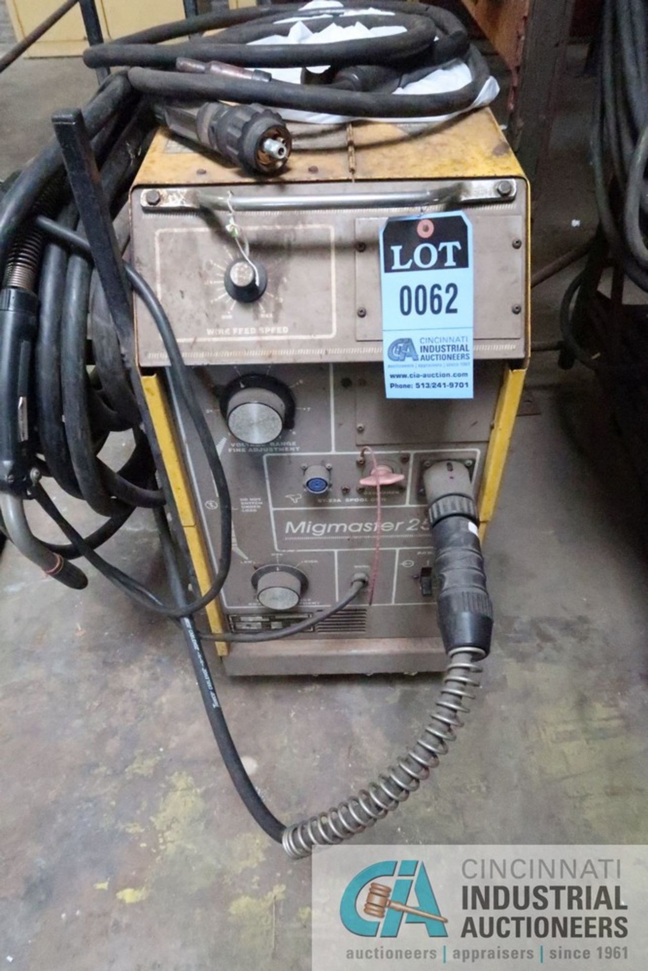 250 AMP ESAB MODEL MIGMASTER 250 MIG WELDING POWER SOURCE; S/N MA-I741155, WITH BUILT IN WIRE - Image 2 of 5