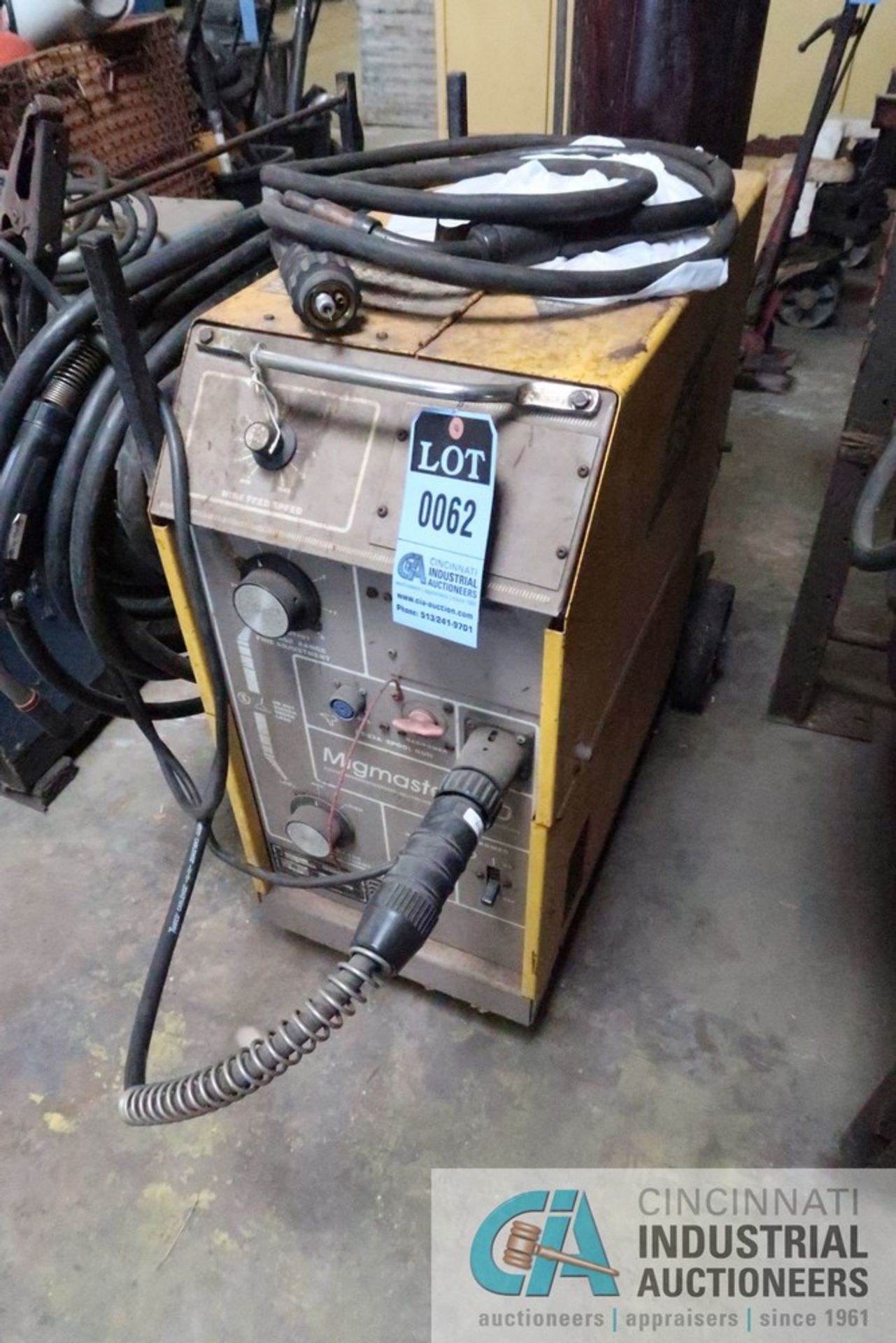 250 AMP ESAB MODEL MIGMASTER 250 MIG WELDING POWER SOURCE; S/N MA-I741155, WITH BUILT IN WIRE
