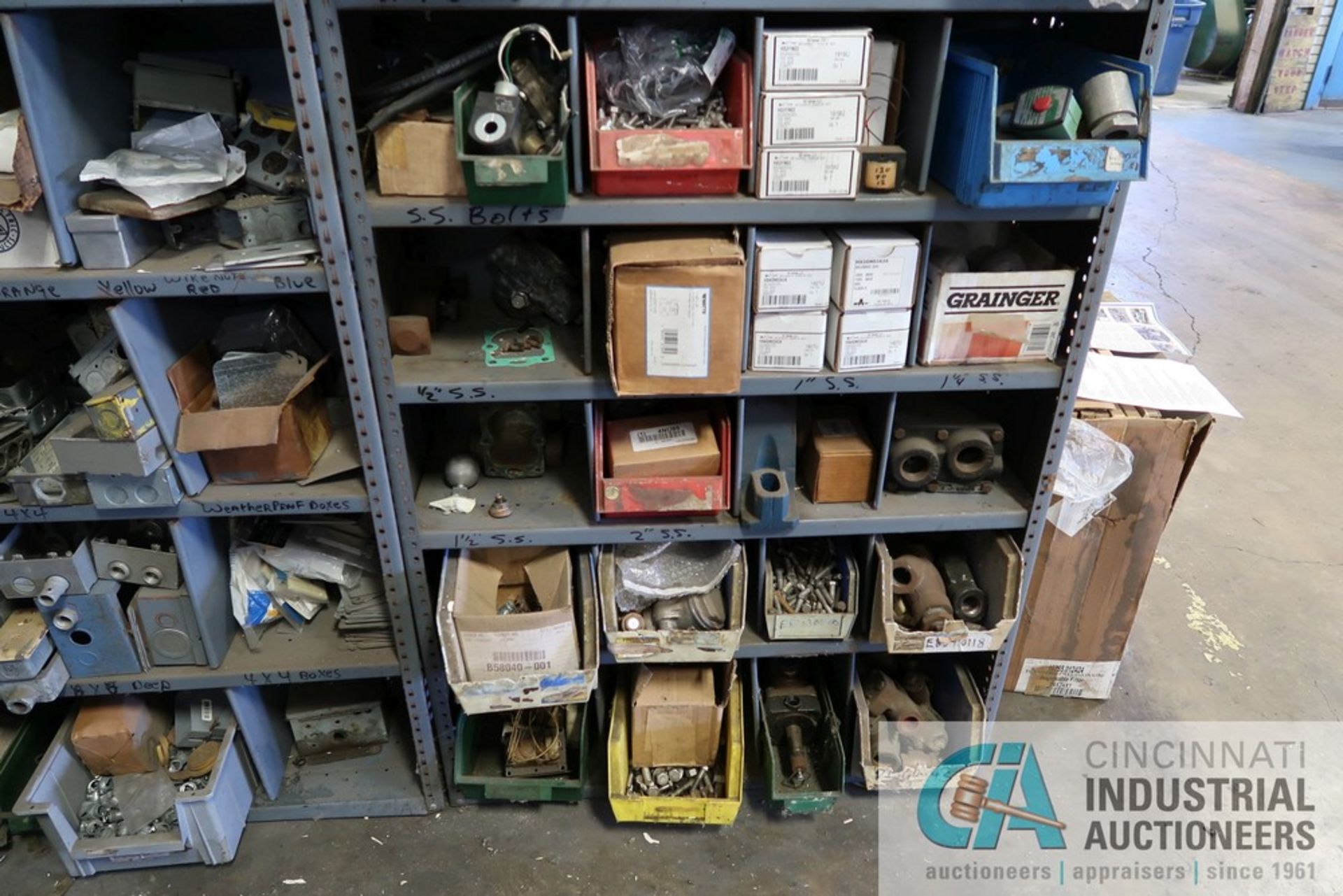 (LOT) MAINTENANCE SUPPLIES AND MACHINE PARTS CONSISTING OF FUSES, HYDRAULIC FITTINGS, LARGE QUANTITY - Image 3 of 33