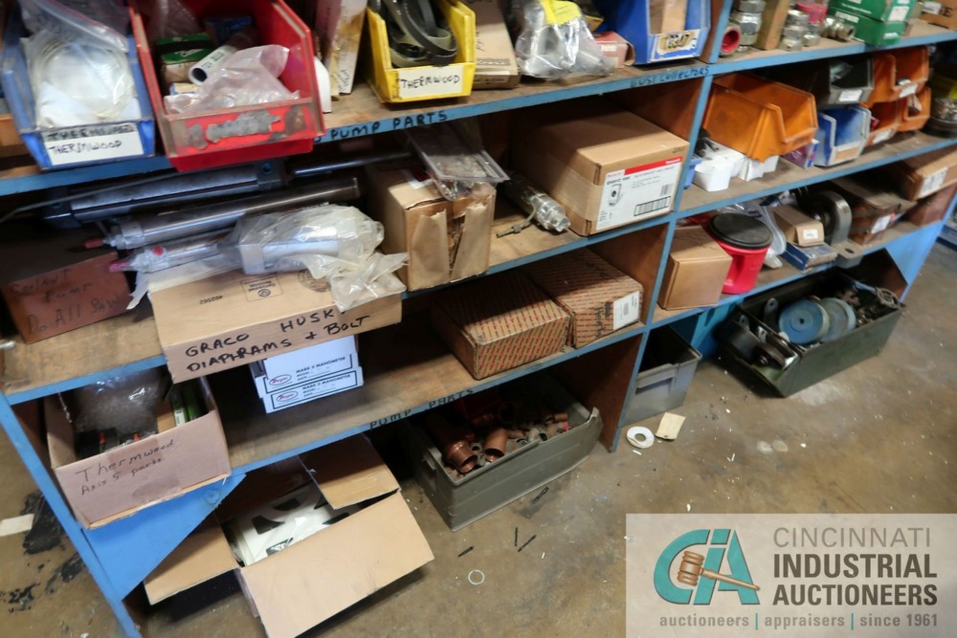 (LOT) MAINTENANCE SUPPLIES AND MACHINE PARTS CONSISTING OF FUSES, HYDRAULIC FITTINGS, LARGE QUANTITY - Image 26 of 33