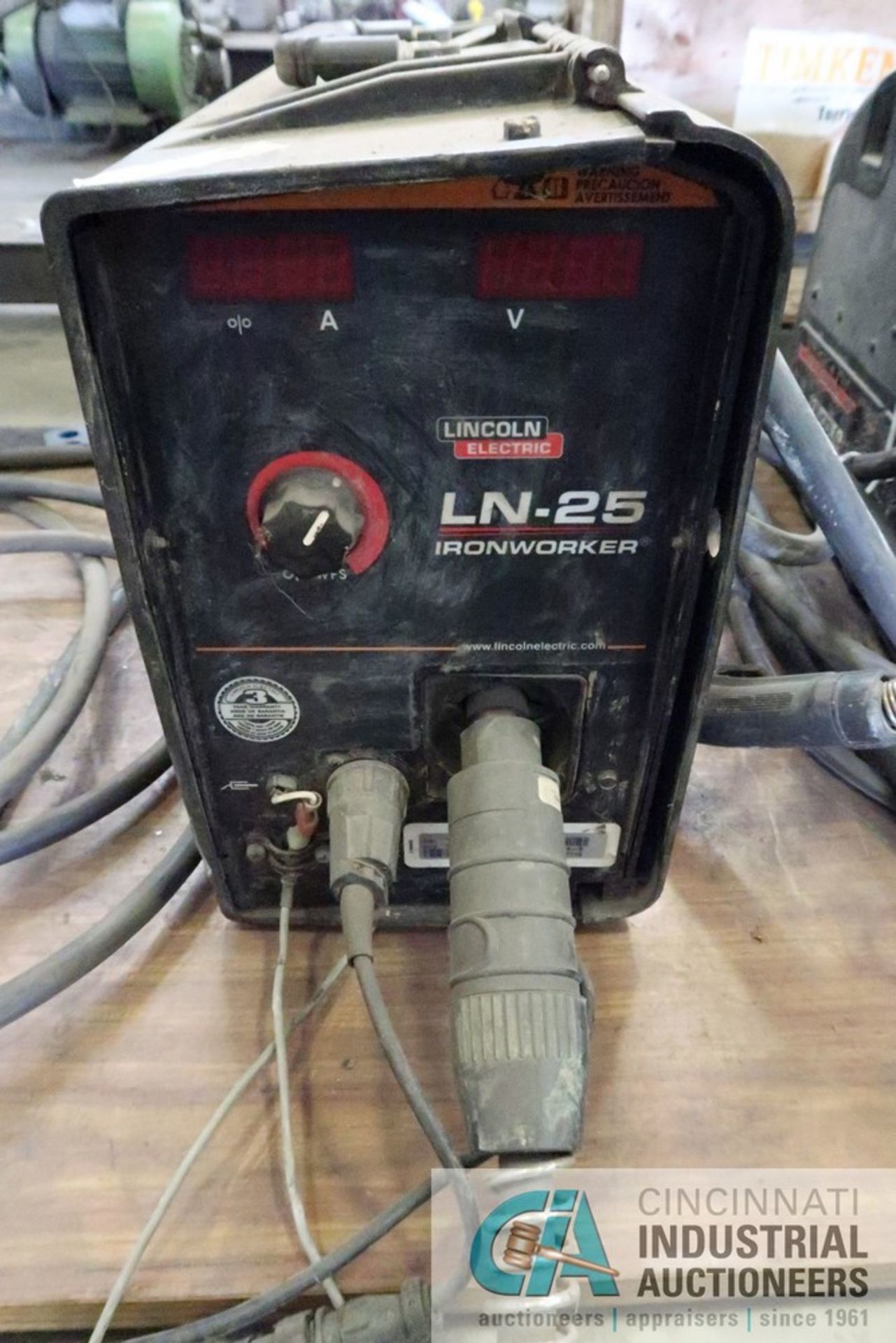 LINCOLN ELECTRIC LN-25 SUITCASE WELDERS - Image 5 of 7
