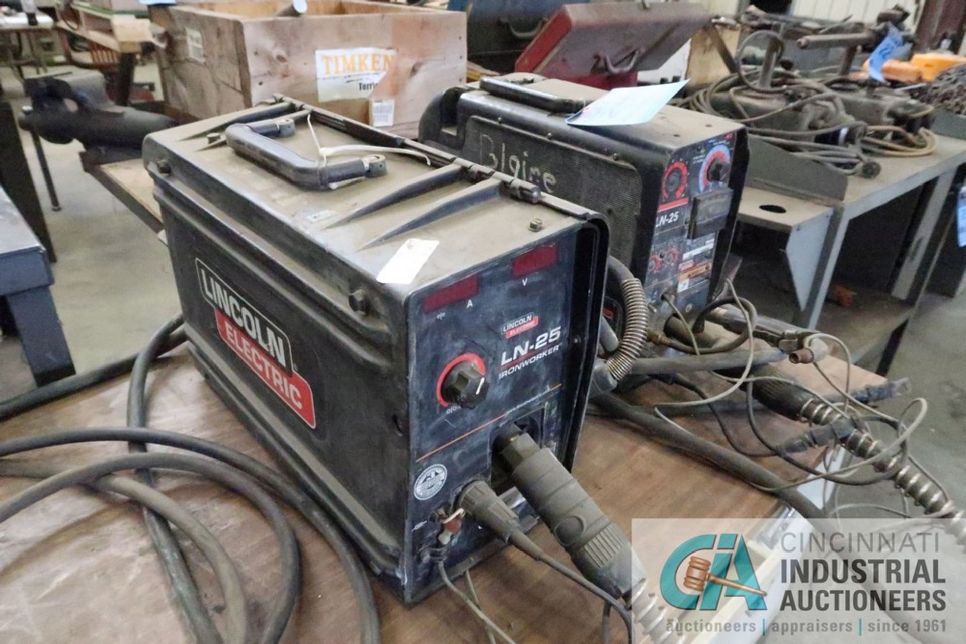 LINCOLN ELECTRIC LN-25 SUITCASE WELDERS - Image 3 of 7