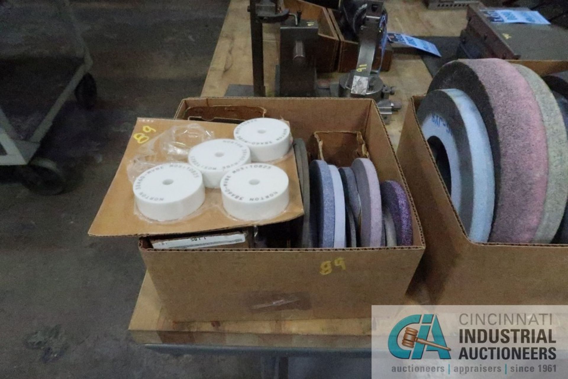 (LOT) ASSORTED GRINDING WHEELS - Image 3 of 3