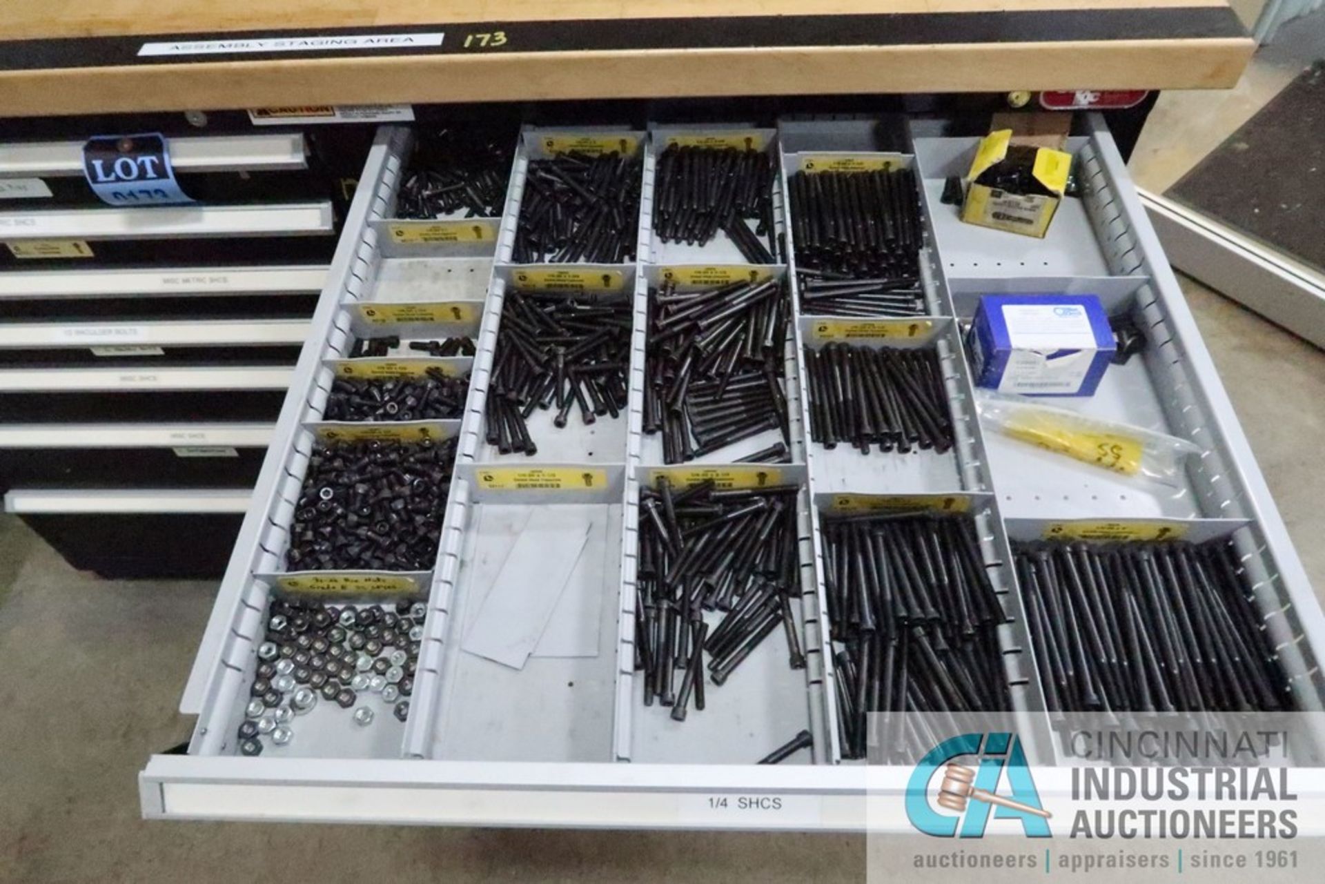 15-DRAWER STOR-LOC MAPLE TOP TOOLING CABINET AND CONTENTS; DOWEL PINS, BOLTS, CONCRETE ANCHERS AND - Image 11 of 17