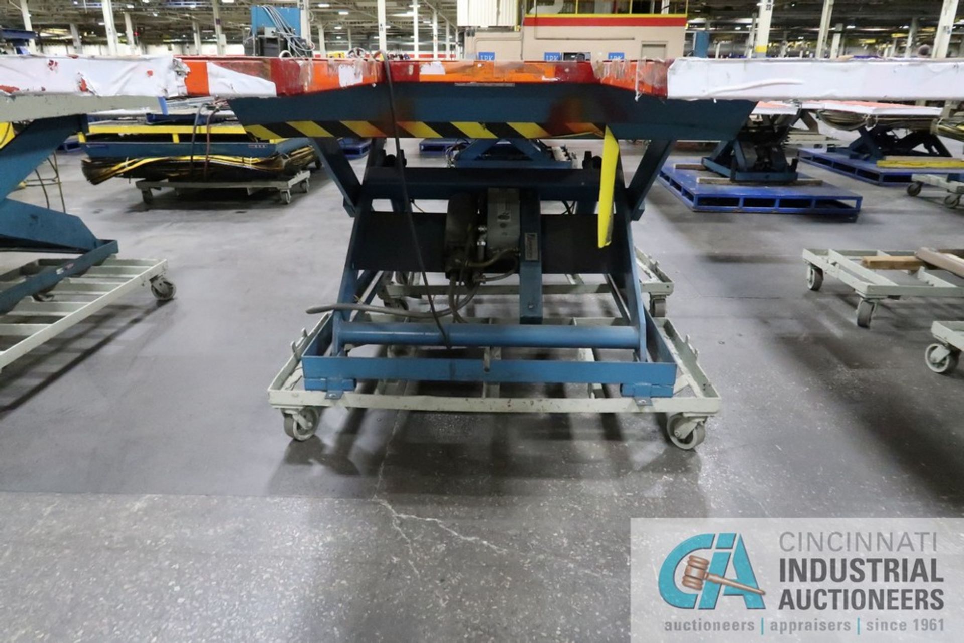 2,000 LB. CAPACITY (APPROX.) ADVANCE LIFTS ELECTRIC / HYDRAULIC SCISSOR LIFT TABLE, 60" X 72" - Image 2 of 4