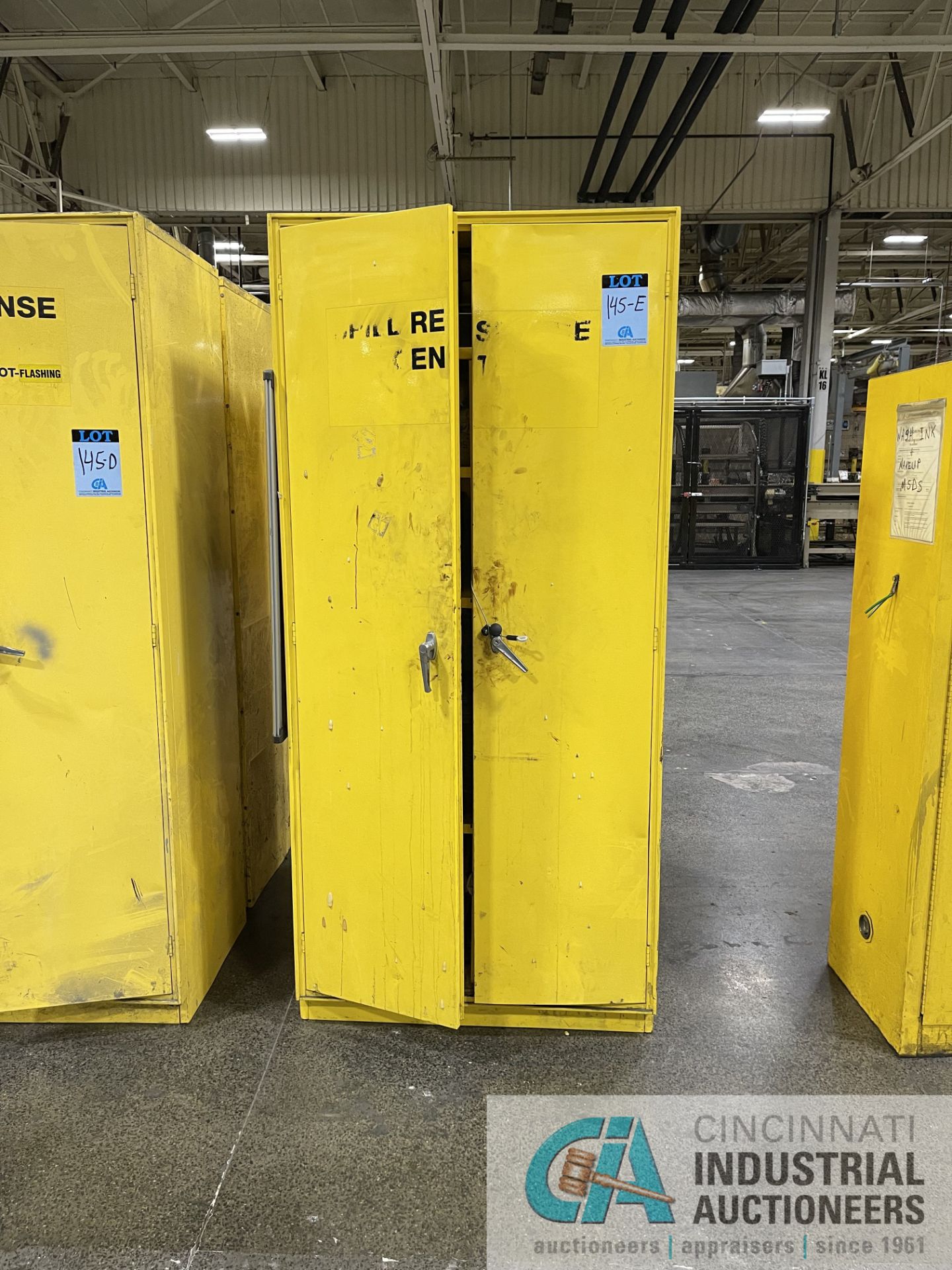 2-DOOR SPILL RESPONSE STORAGE CABINET WITH CONTENTS