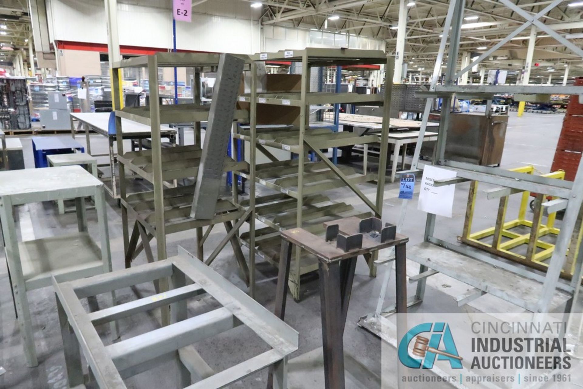 (LOT) MISCELLANEOUS STEEL RACKS AND CARTS - Image 7 of 11