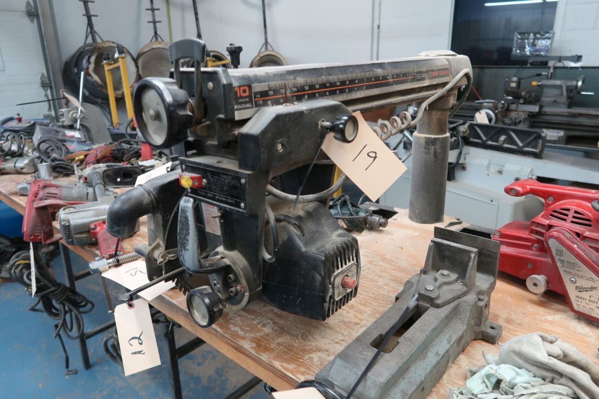 SEARS 10'' RADIAL SAW W/TABLE