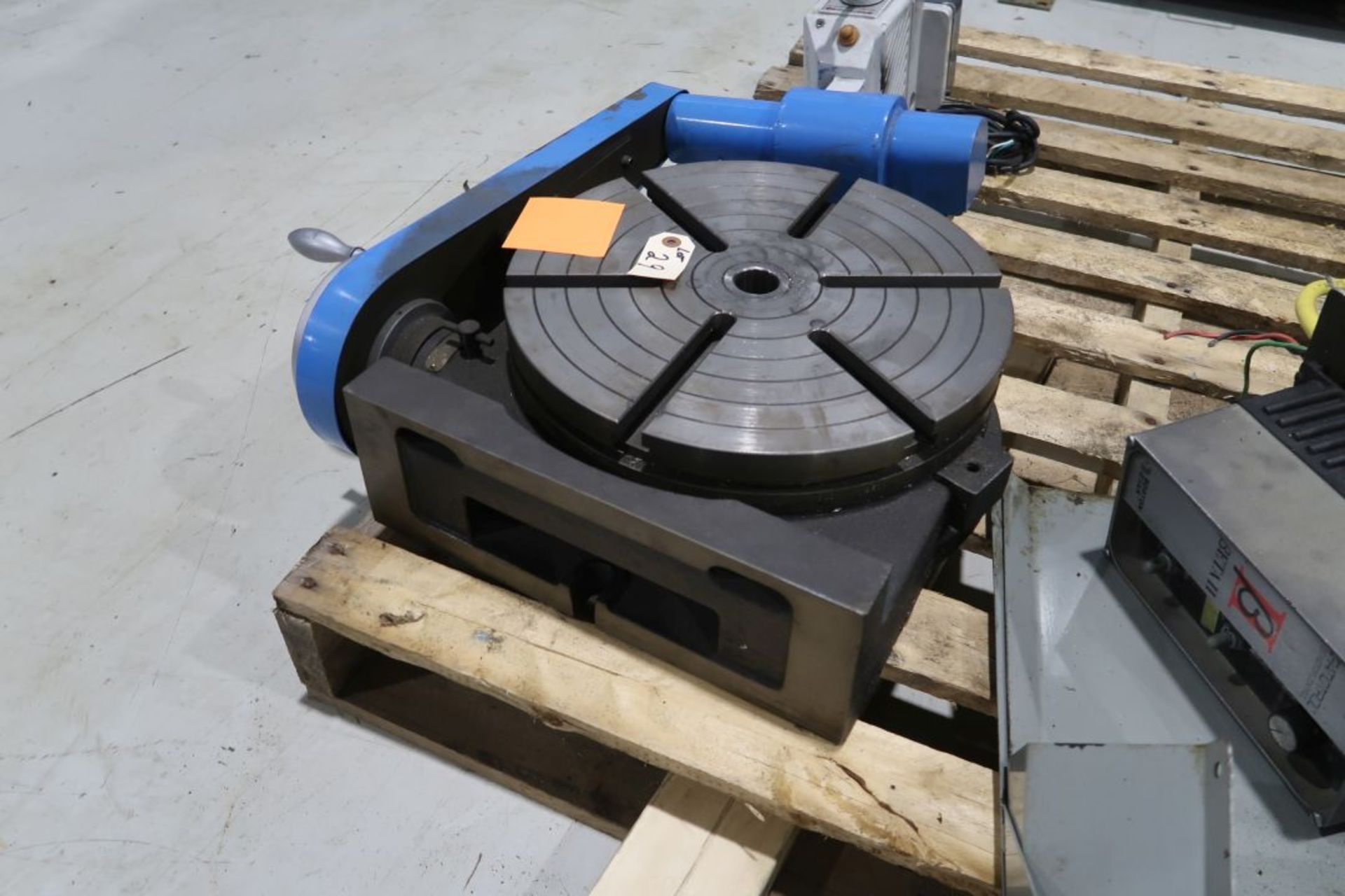 VERTEX 14'' 4TH AXIS ROTARY TABLE W/ ALIGN SUPER 250 POWER FEEDER - Image 2 of 4
