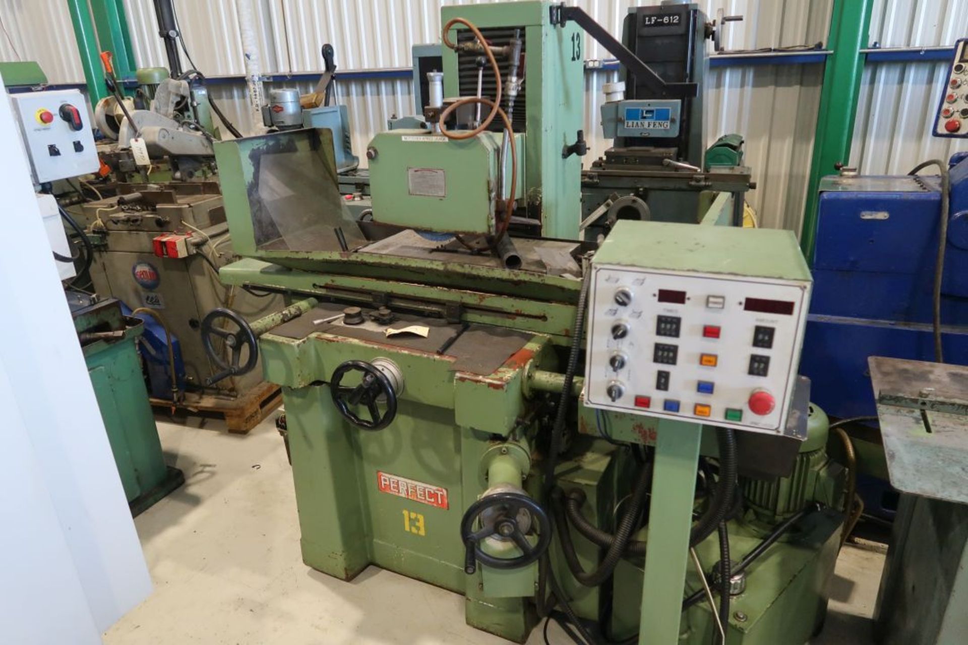 PERFECT HYDRAULIC SURFACE GRINDER W/ 12'' X 24'' MAGNETIC CHUCK, MOD: 3060AHDH, NS: 9035015, 550