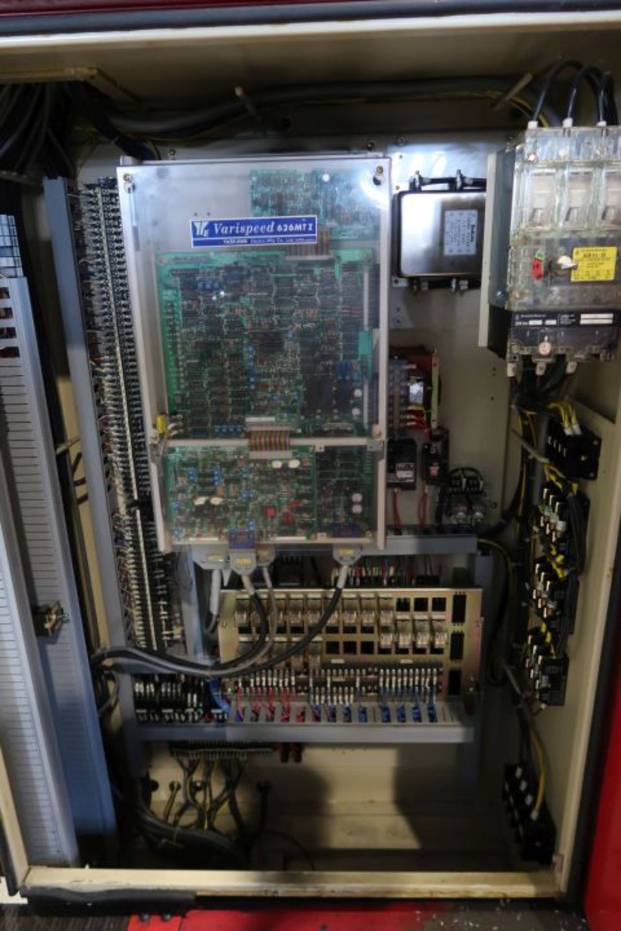 MATSUURA MOD: MC-500V2 (1985) VERTICAL MACHINIG CENTER, 15''X 34'' TABLE, ATC 20 POSITIONS, MATSUURA - Image 5 of 9