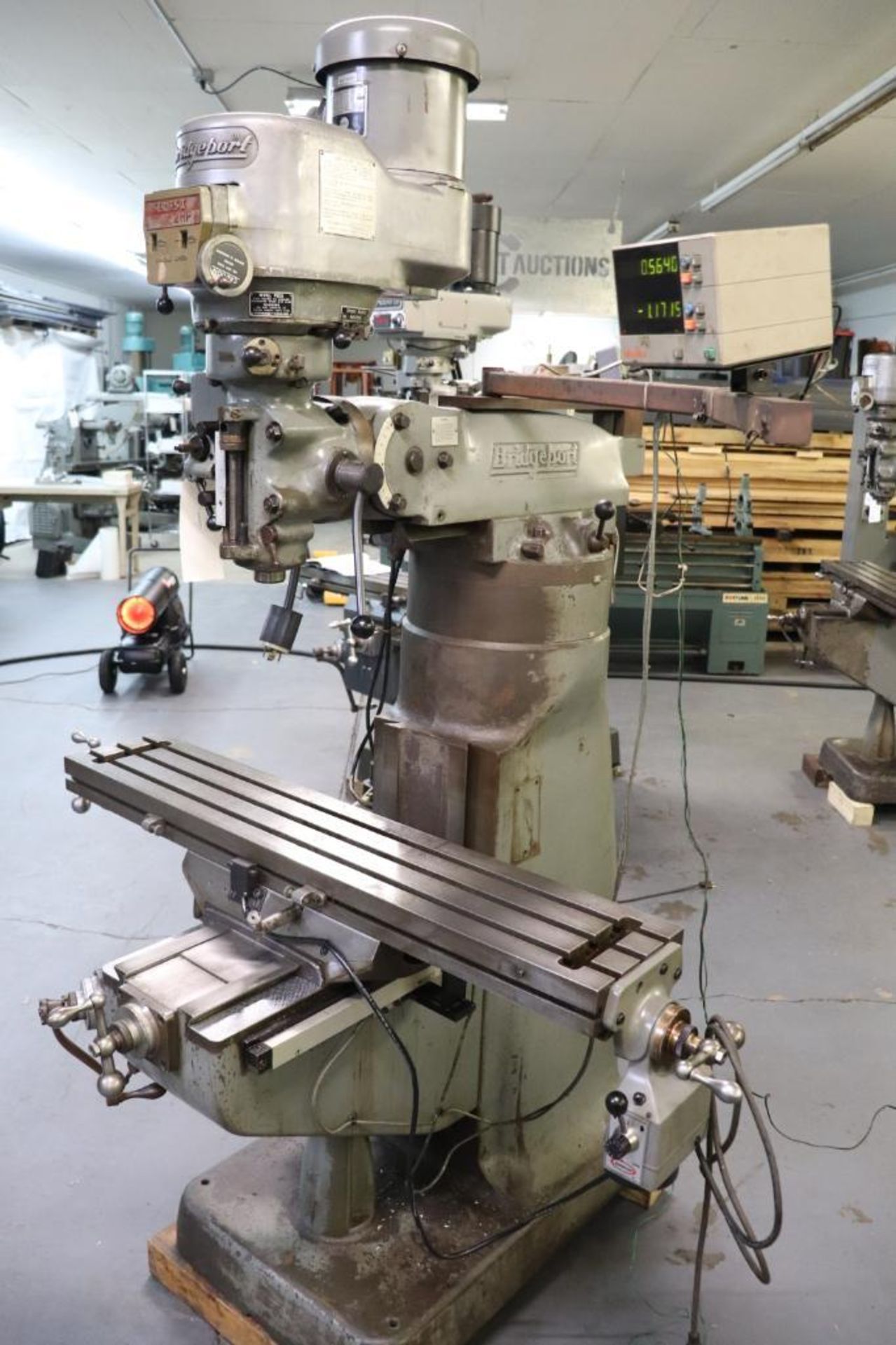 Bridgeport vertical milling machine - Image 2 of 13