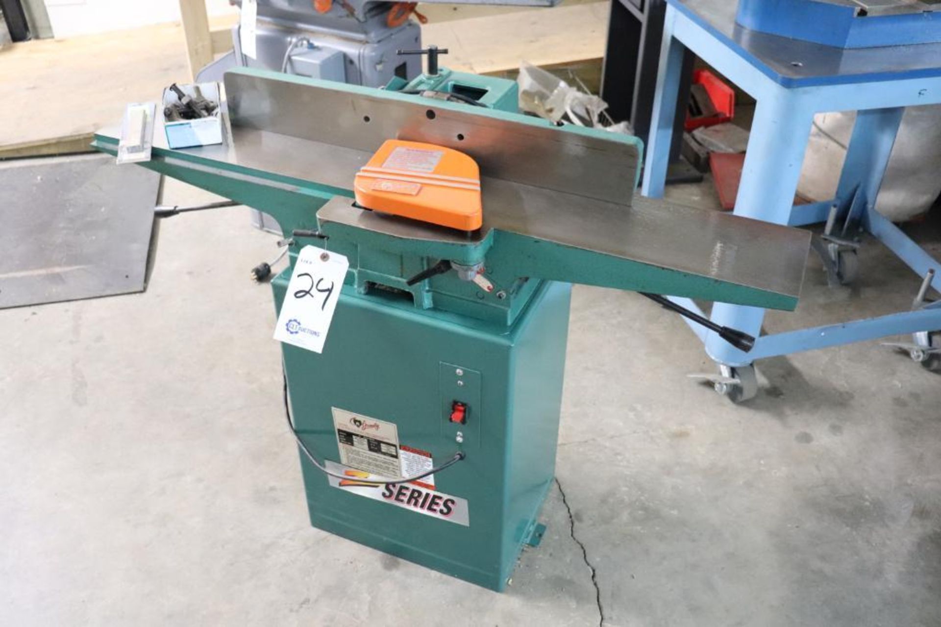 Grizzly G1182Z 6" jointer w/ knives & setting fixture