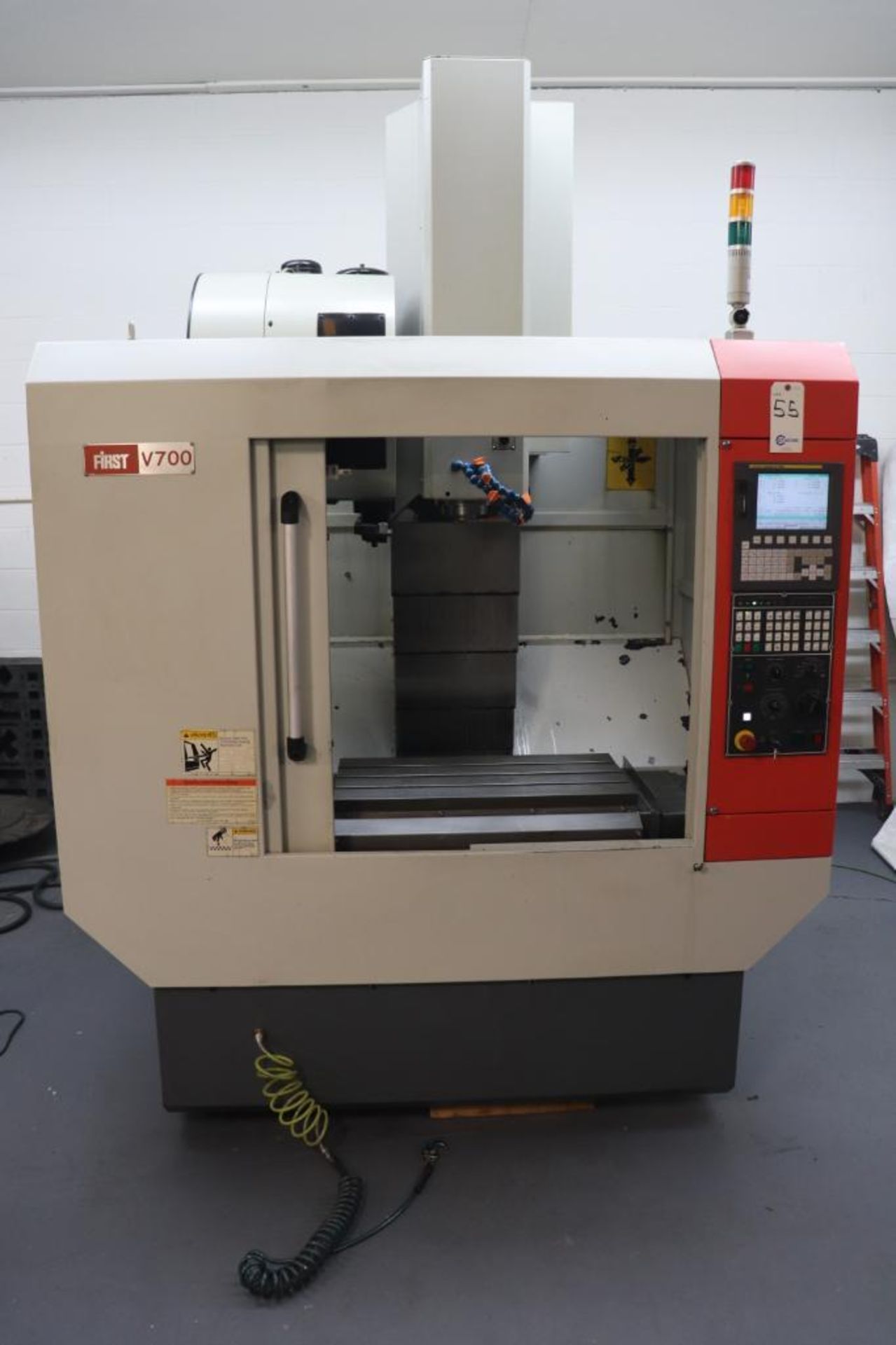 First model V700 vertical machining center 2012 - Image 3 of 15