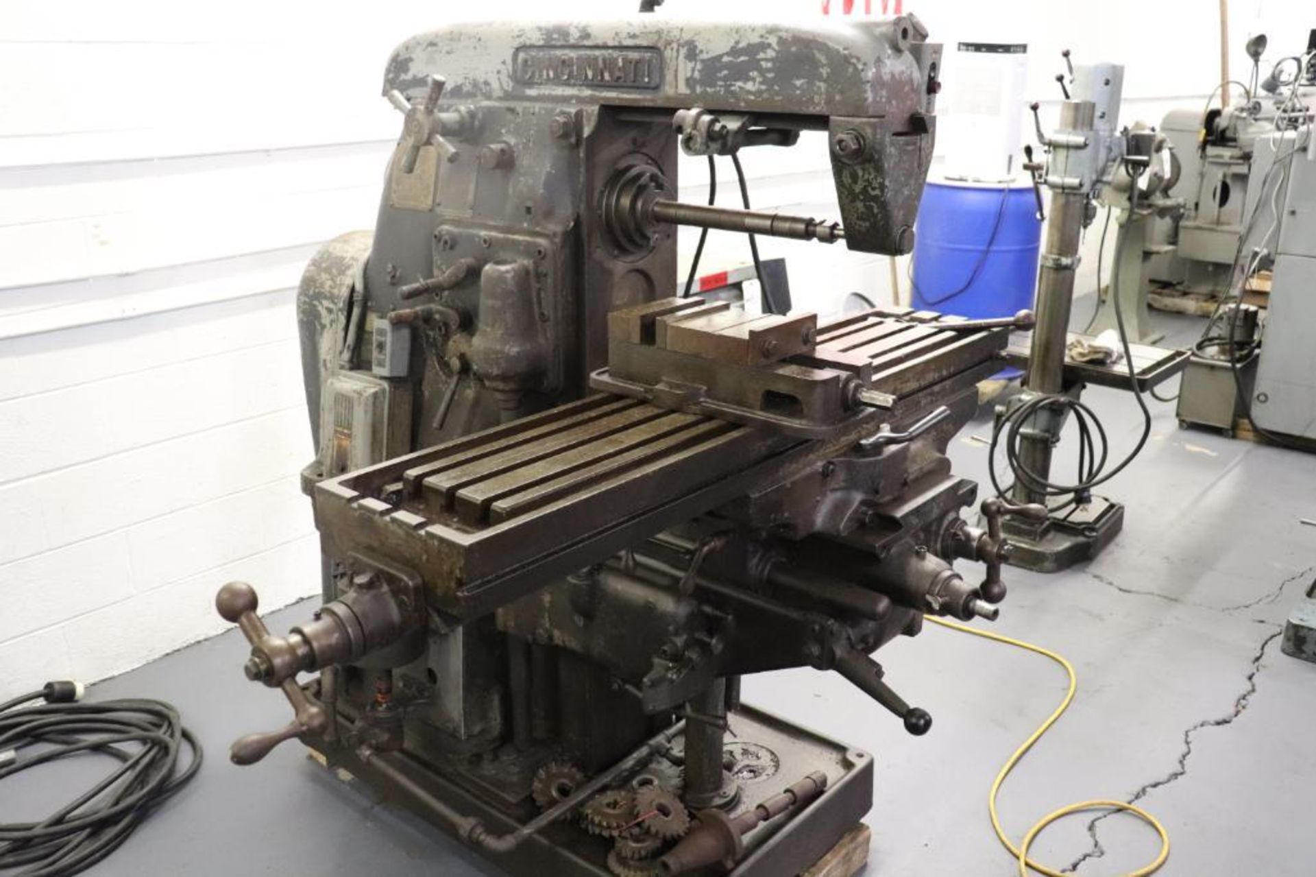 Cincinnati No 2M horizontal milling machine