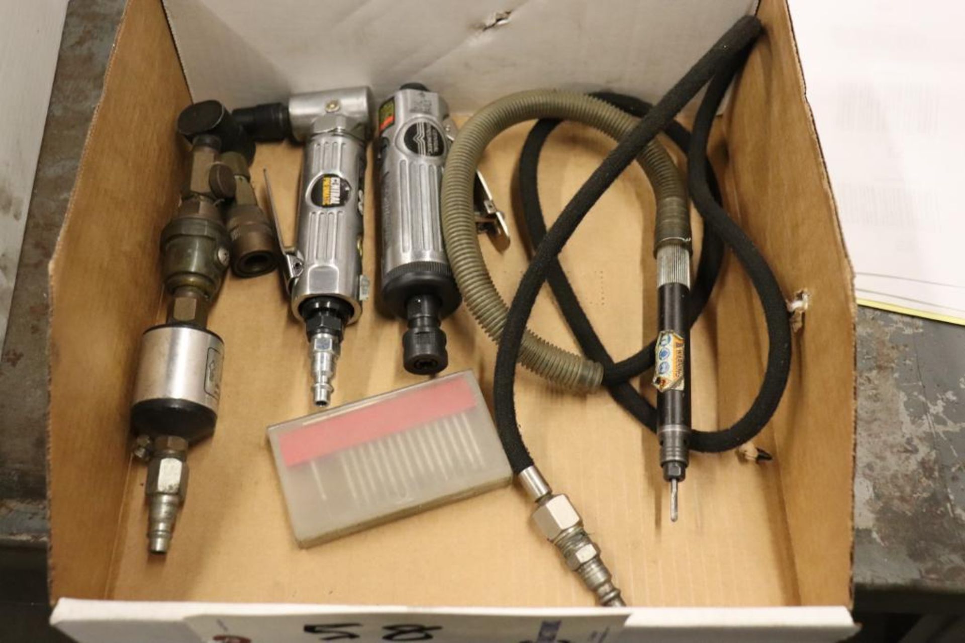 Pneumatic rotary tools