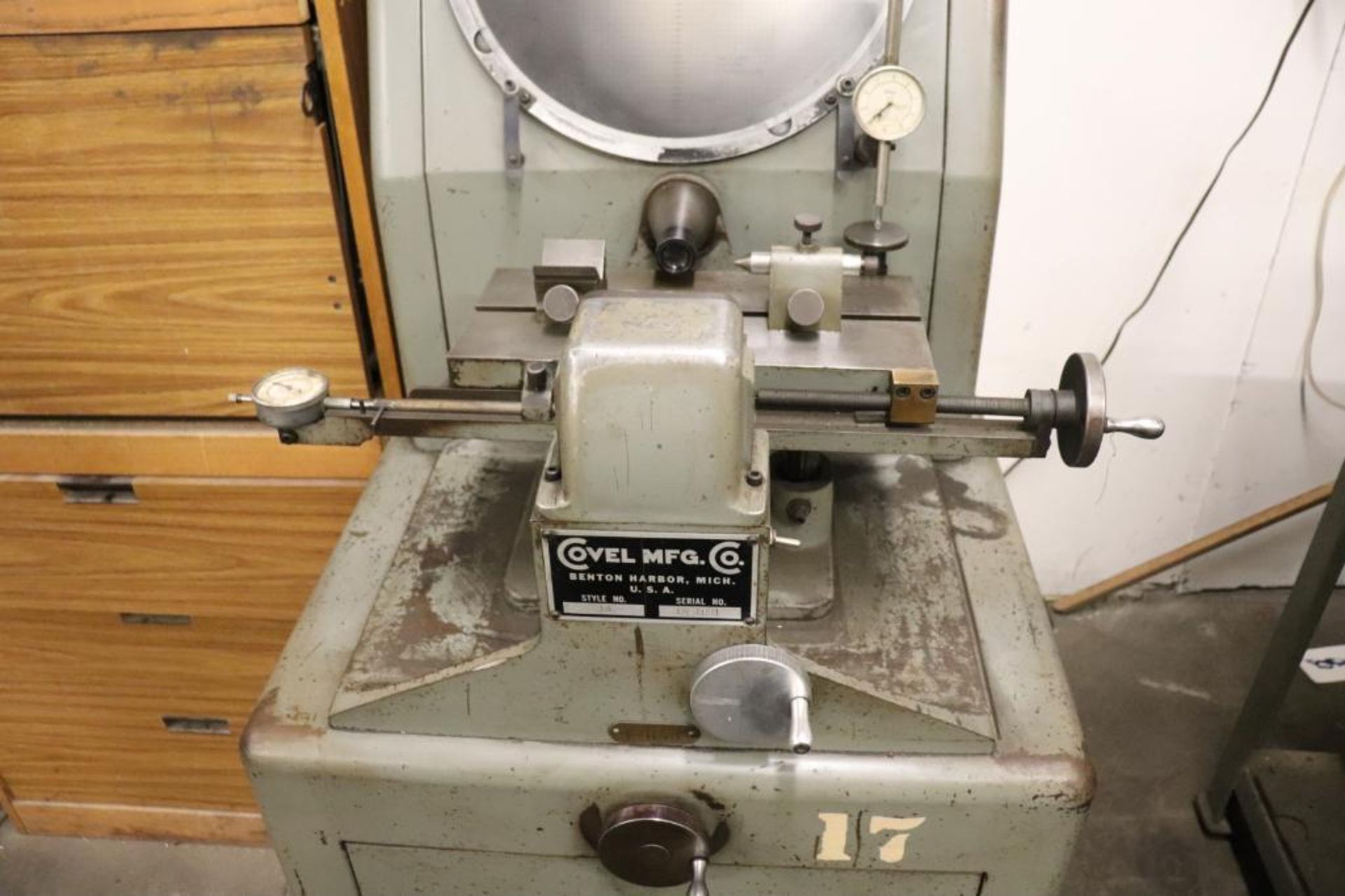 Covell No.14 14" optical comparator - Image 6 of 10