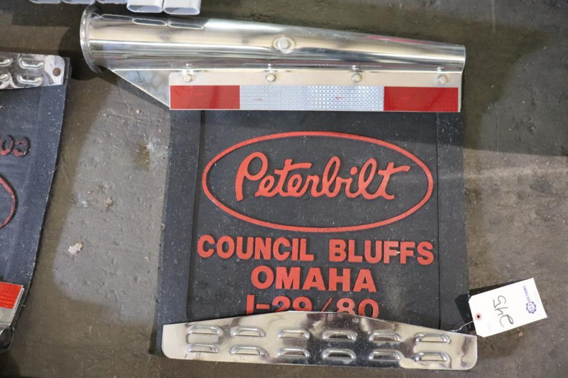 Peterbilt mud flaps - Image 2 of 3