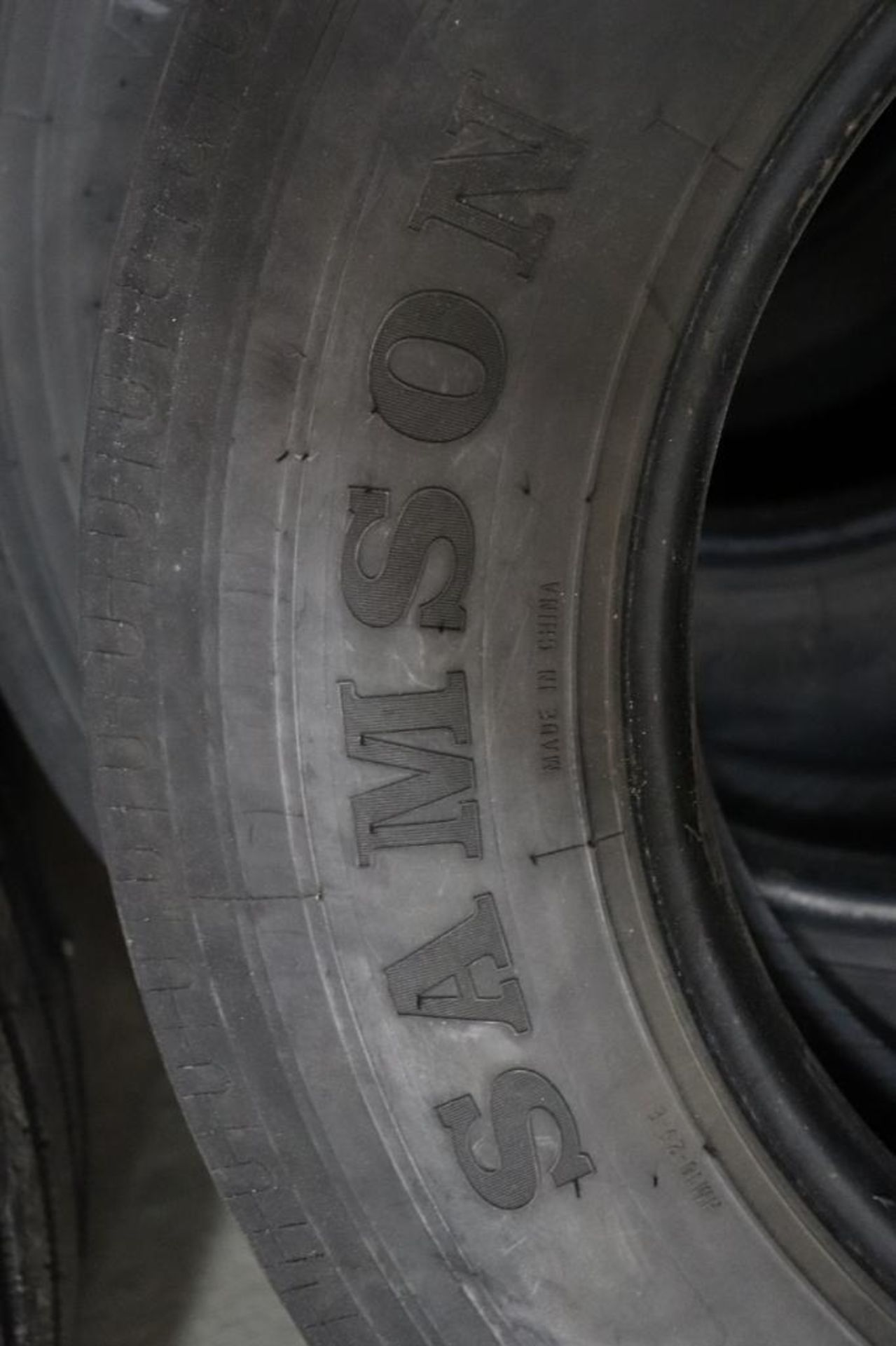 Samson GL283A truck tire - Image 5 of 6