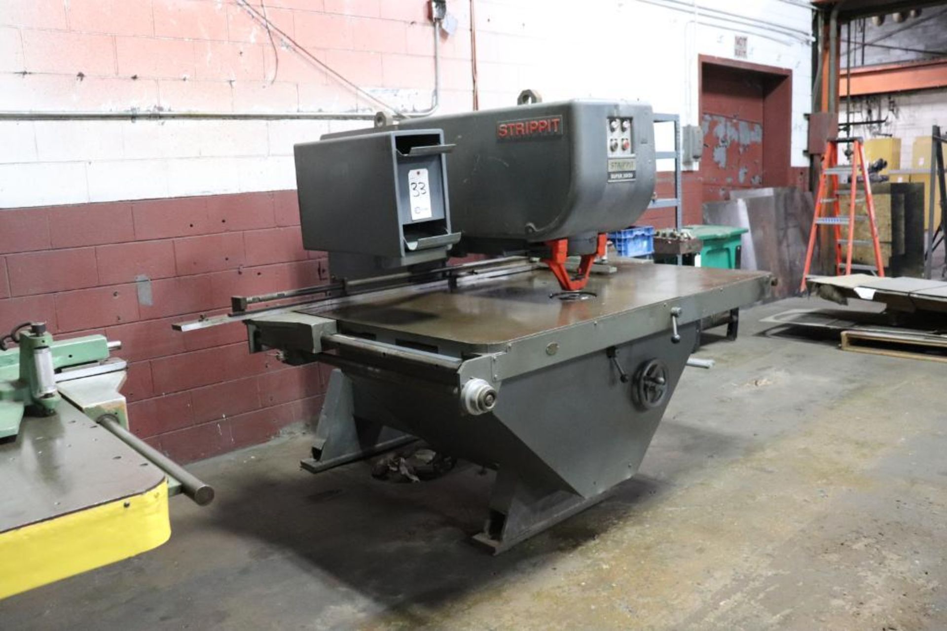 Strippit model 62000 Super 30/30 HD hydraulic fabricator punch - Image 2 of 15