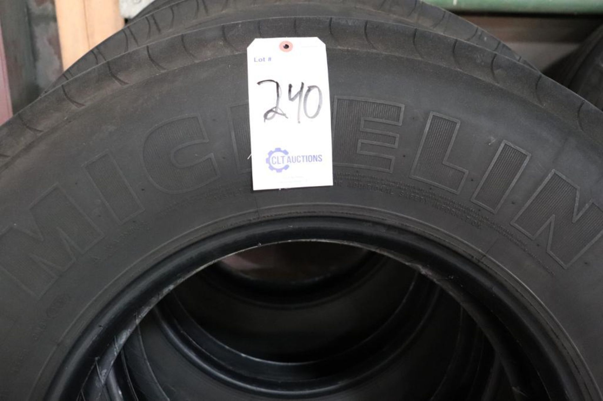 Michelin XZA2 Energy line haul tire - Image 6 of 7