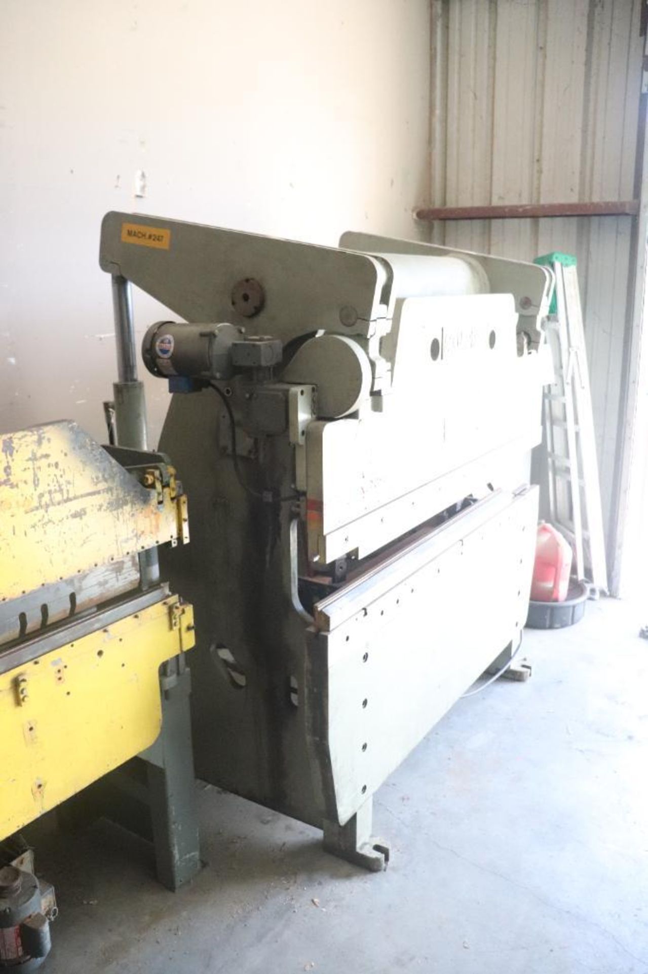 Accupress Model 7606 60 ton 6' hydraulic press brake - Image 9 of 27